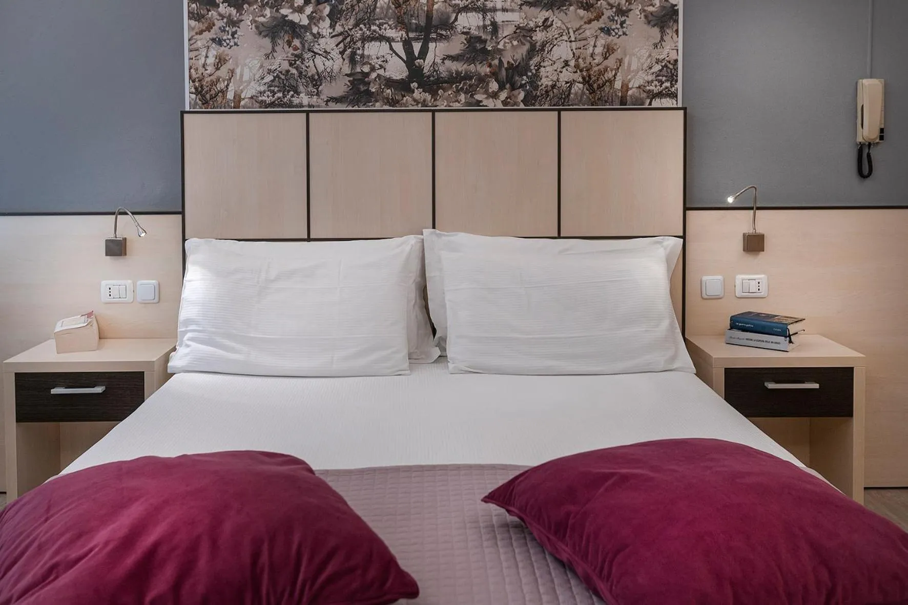 Bed in Albergo Aurora