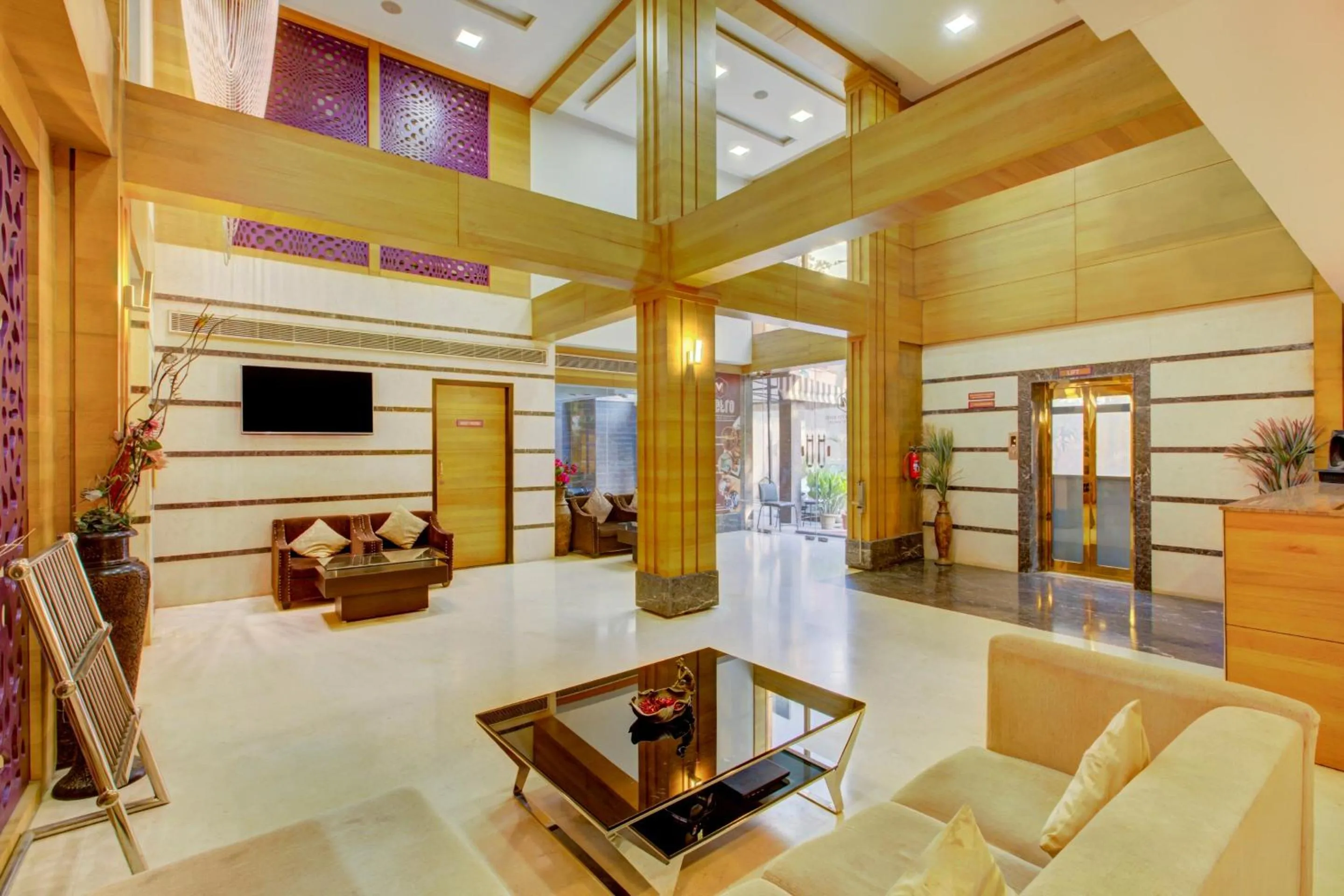 Lobby or reception in Townhouse Oak JVH Hotel Bangalore