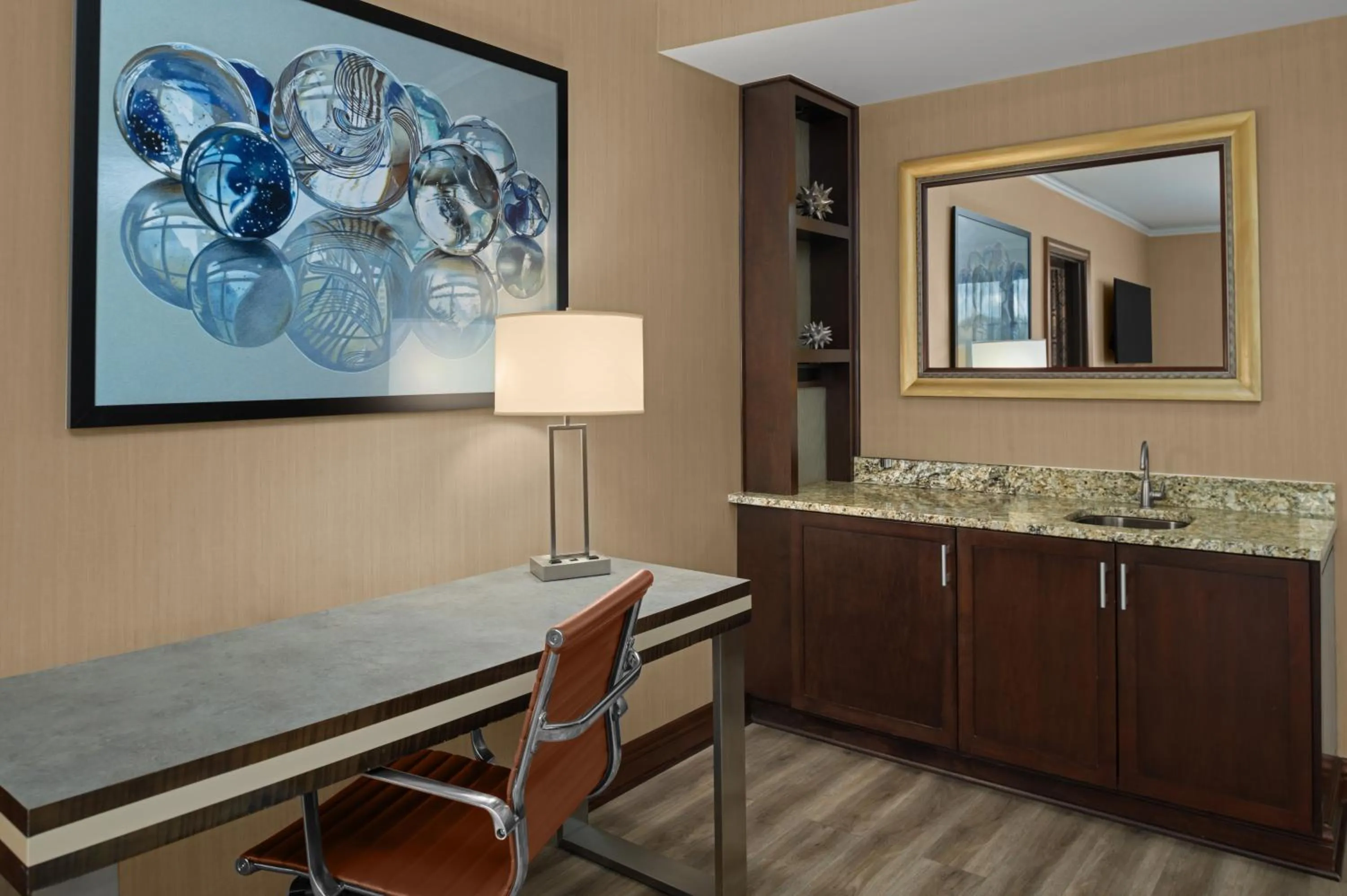 Living room in Mount Airy Casino Resort - Adults Only 21 Plus