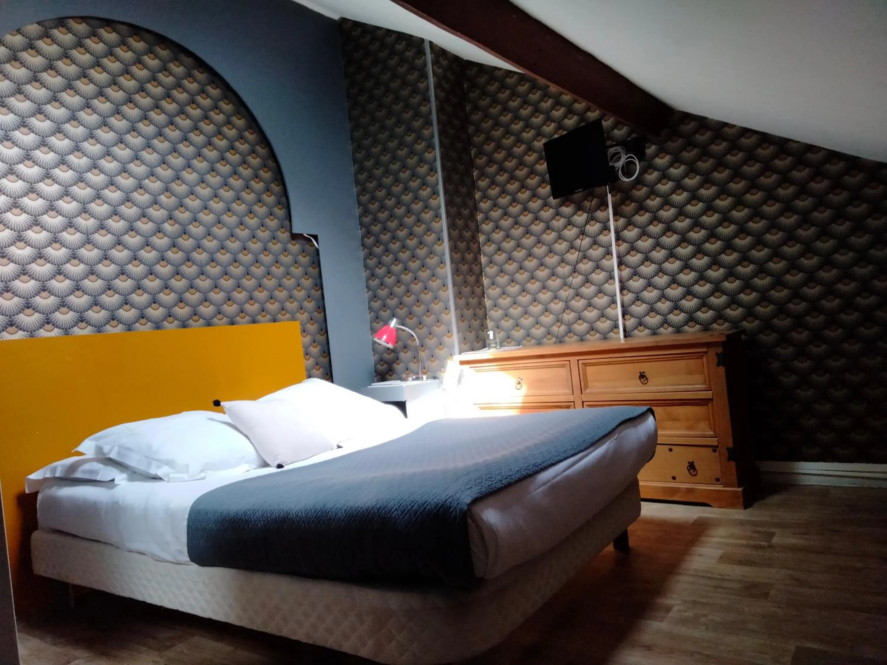 Bed in Hotel Central Anzac