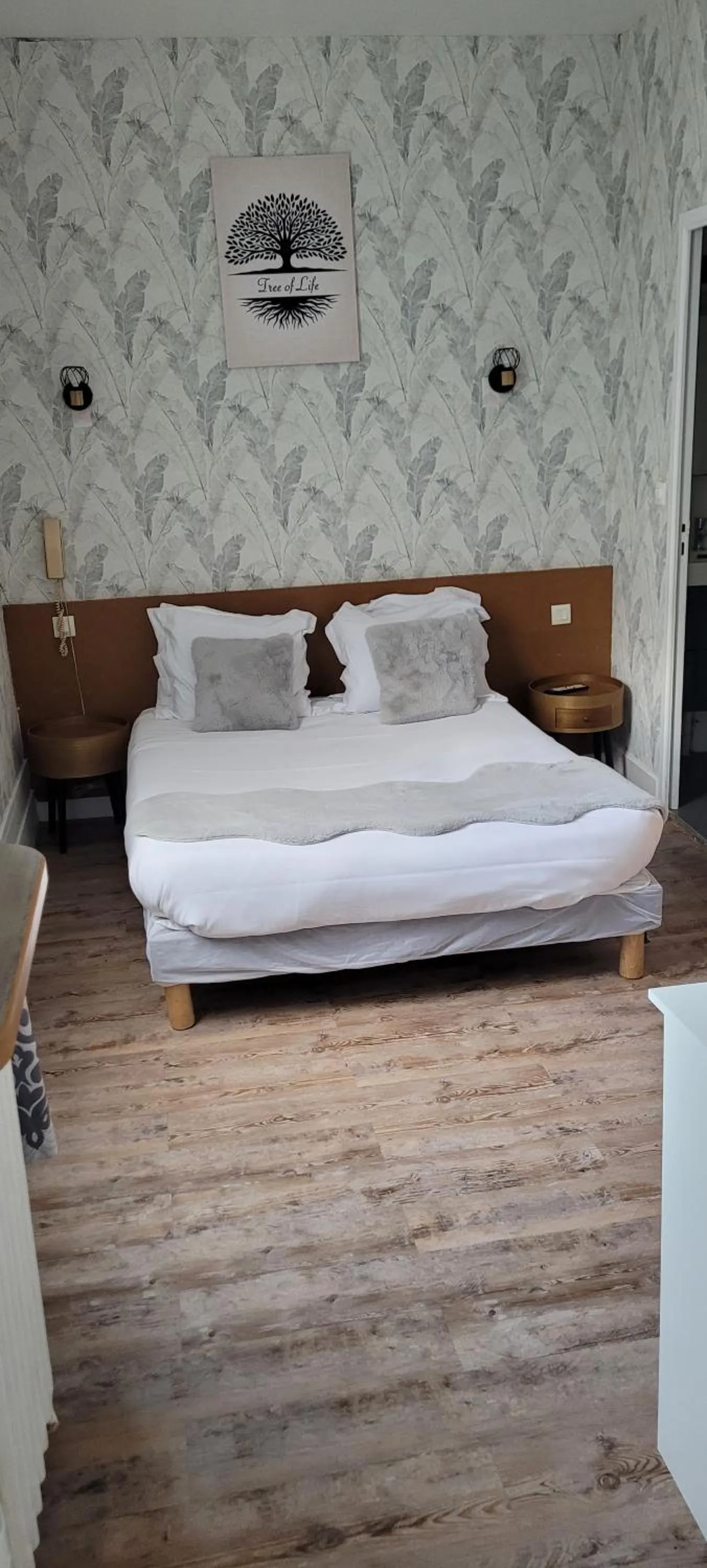 Bed in Hotel Central Anzac