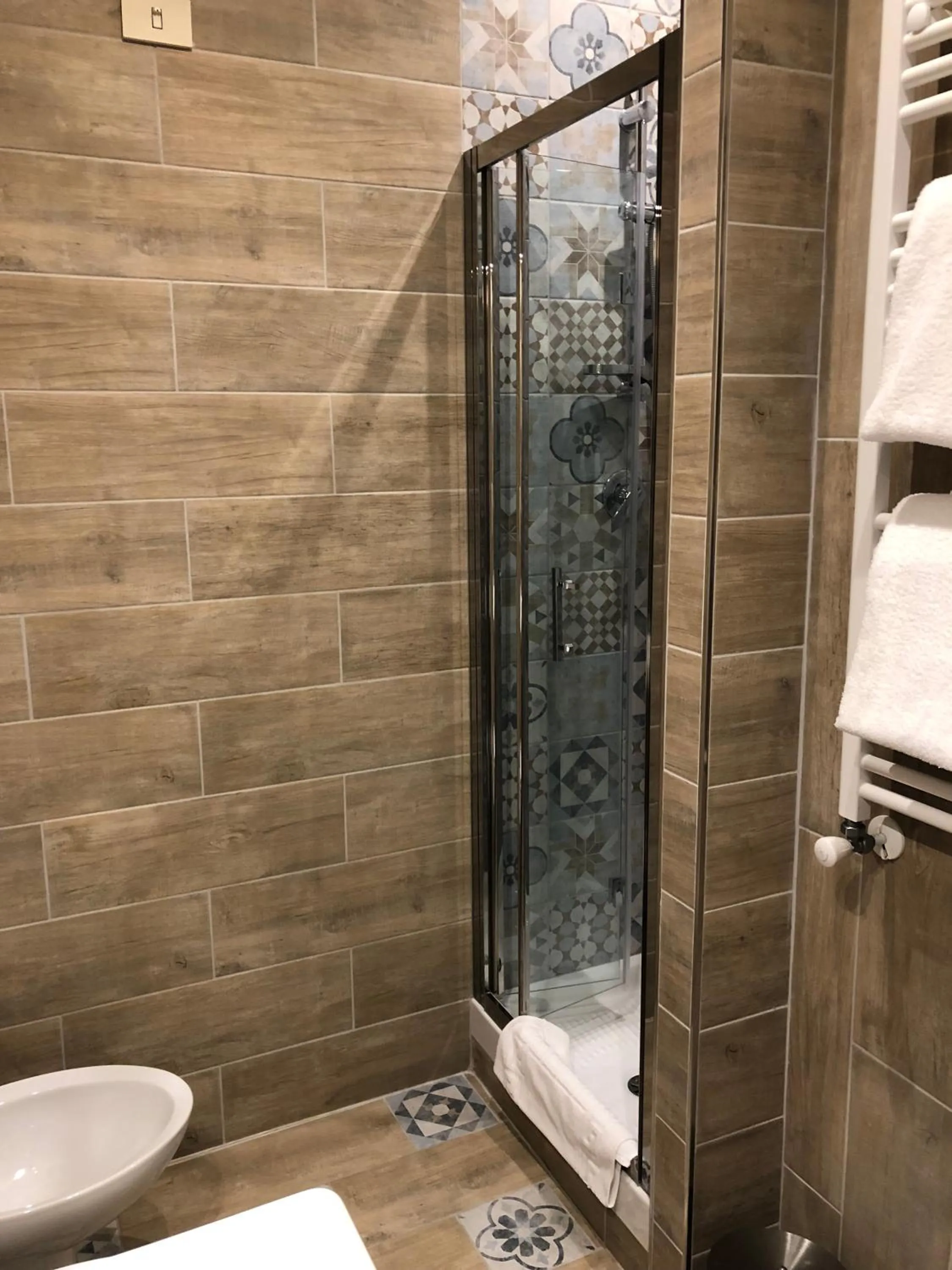 Bathroom in Le Petit Real