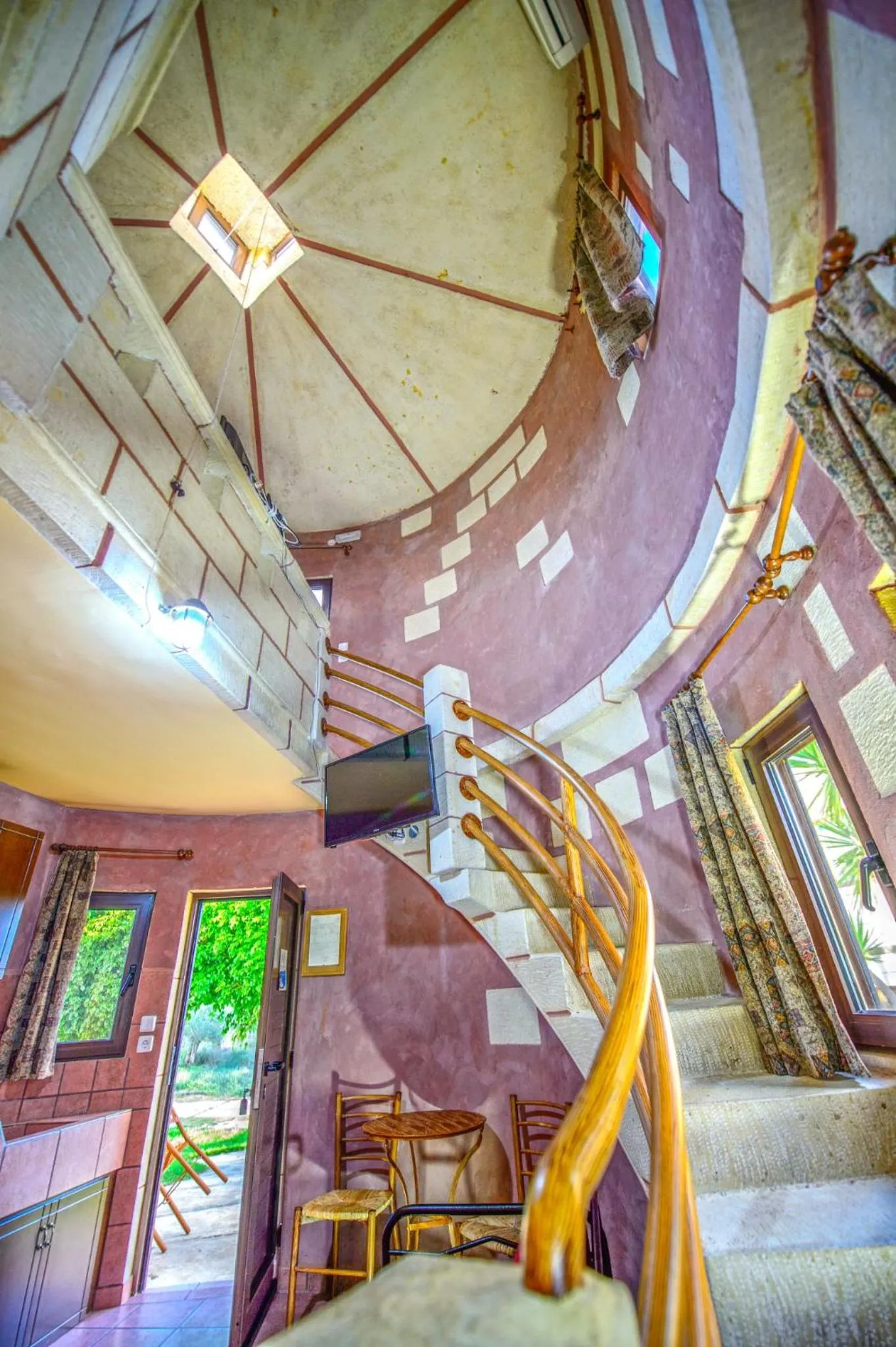 TV and multimedia in Anemomili Village