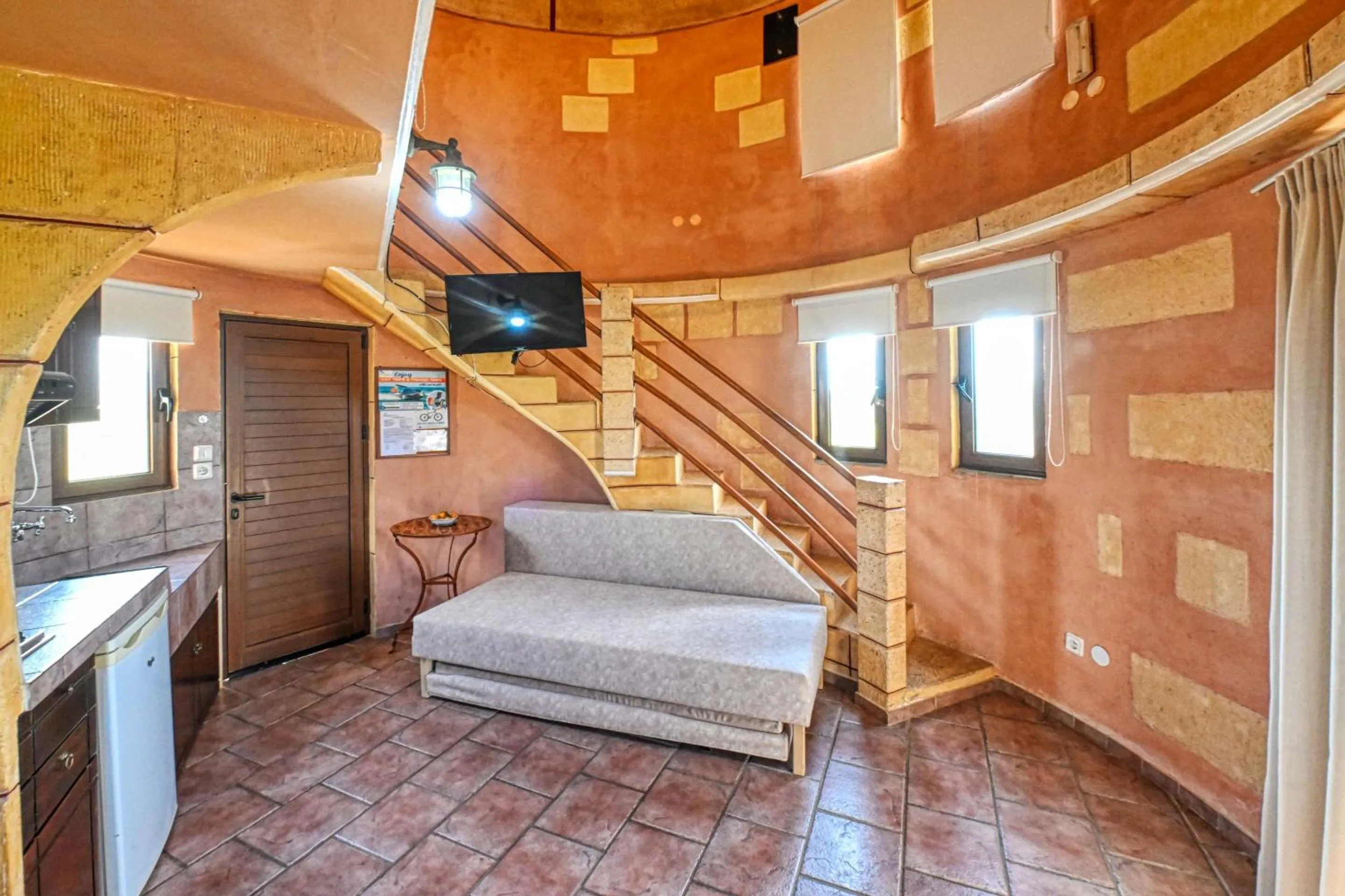 Photo of the whole room in Anemomili Village