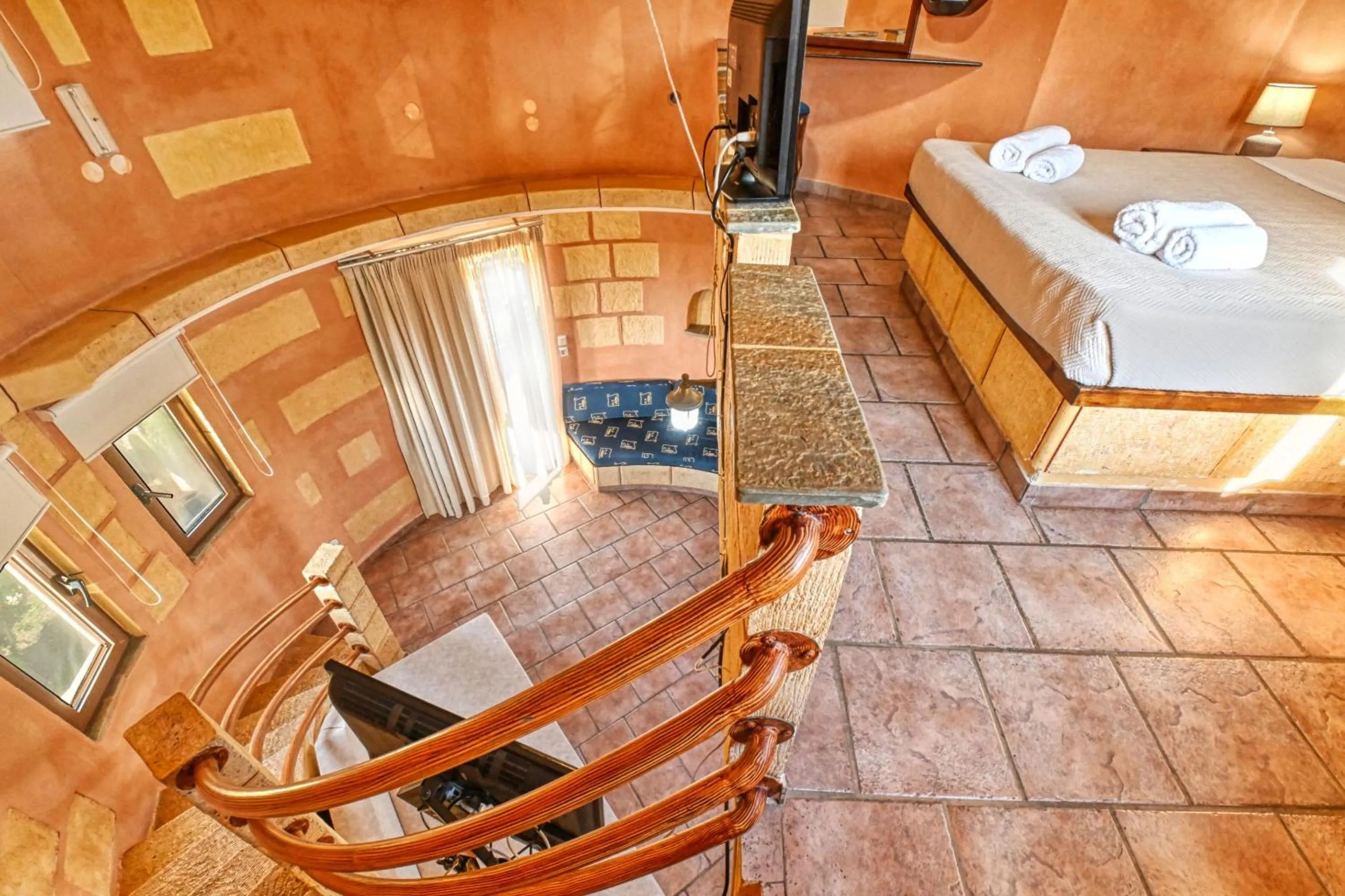 Photo of the whole room in Anemomili Village