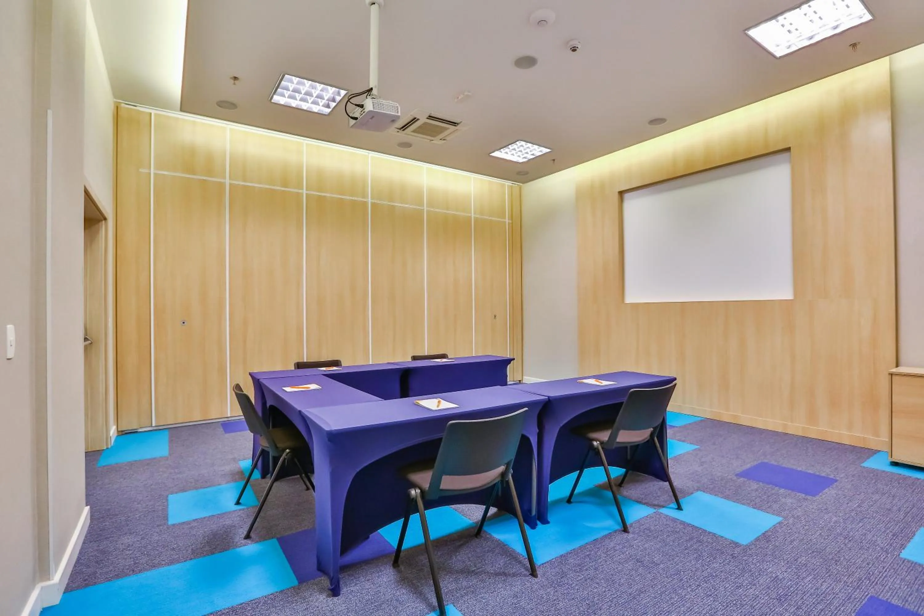 Business facilities in Transamerica Fit Jacareí