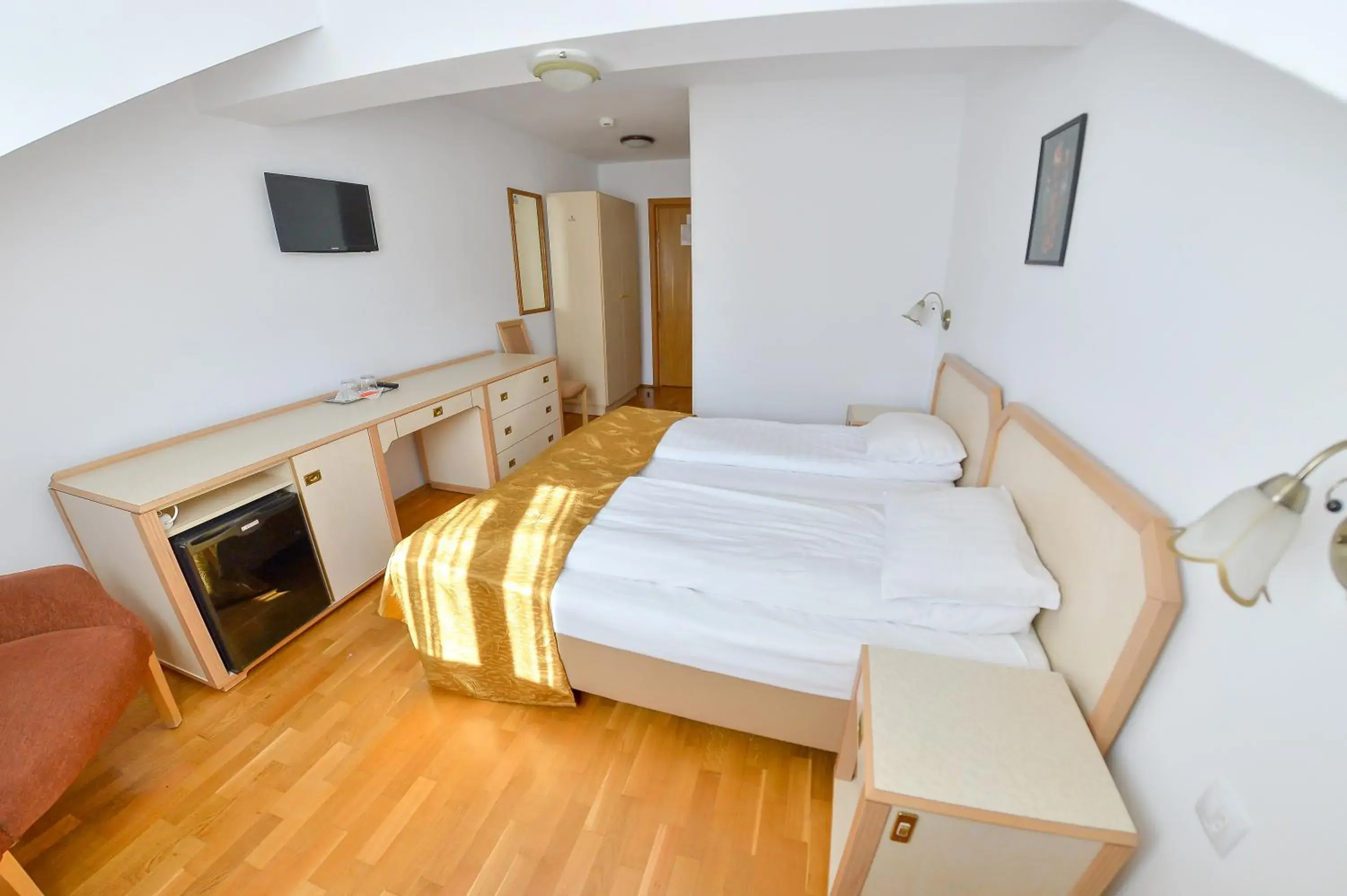 Twin Room - single occupancy in Hotel Gallant Sibiu Twin Room - single occupancy in Hotel Gallant Sibiu