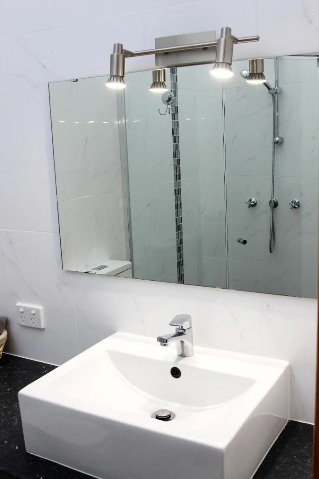 Bathroom in Henry's Quirindi