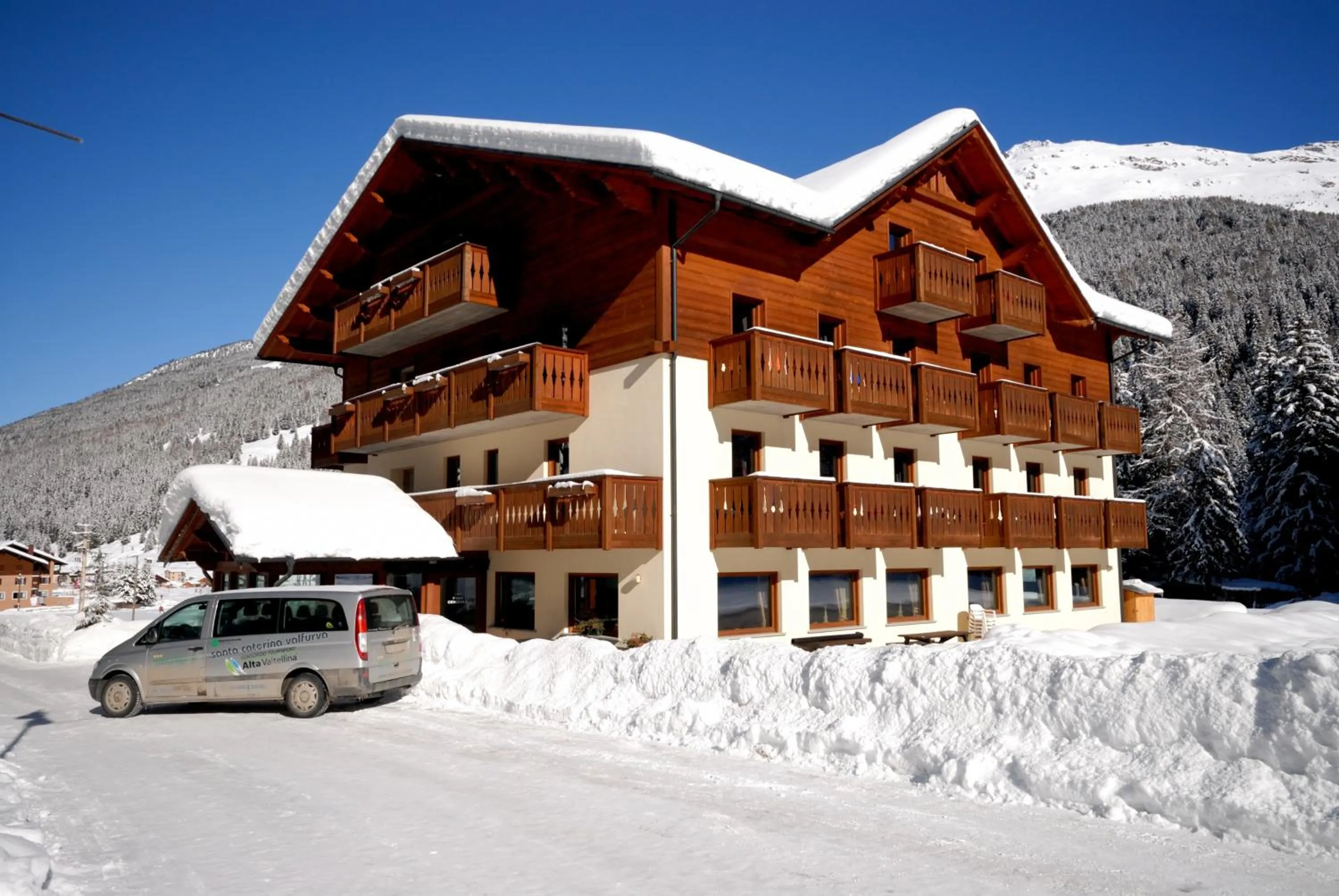 Facade/entrance in Hotel Cevedale