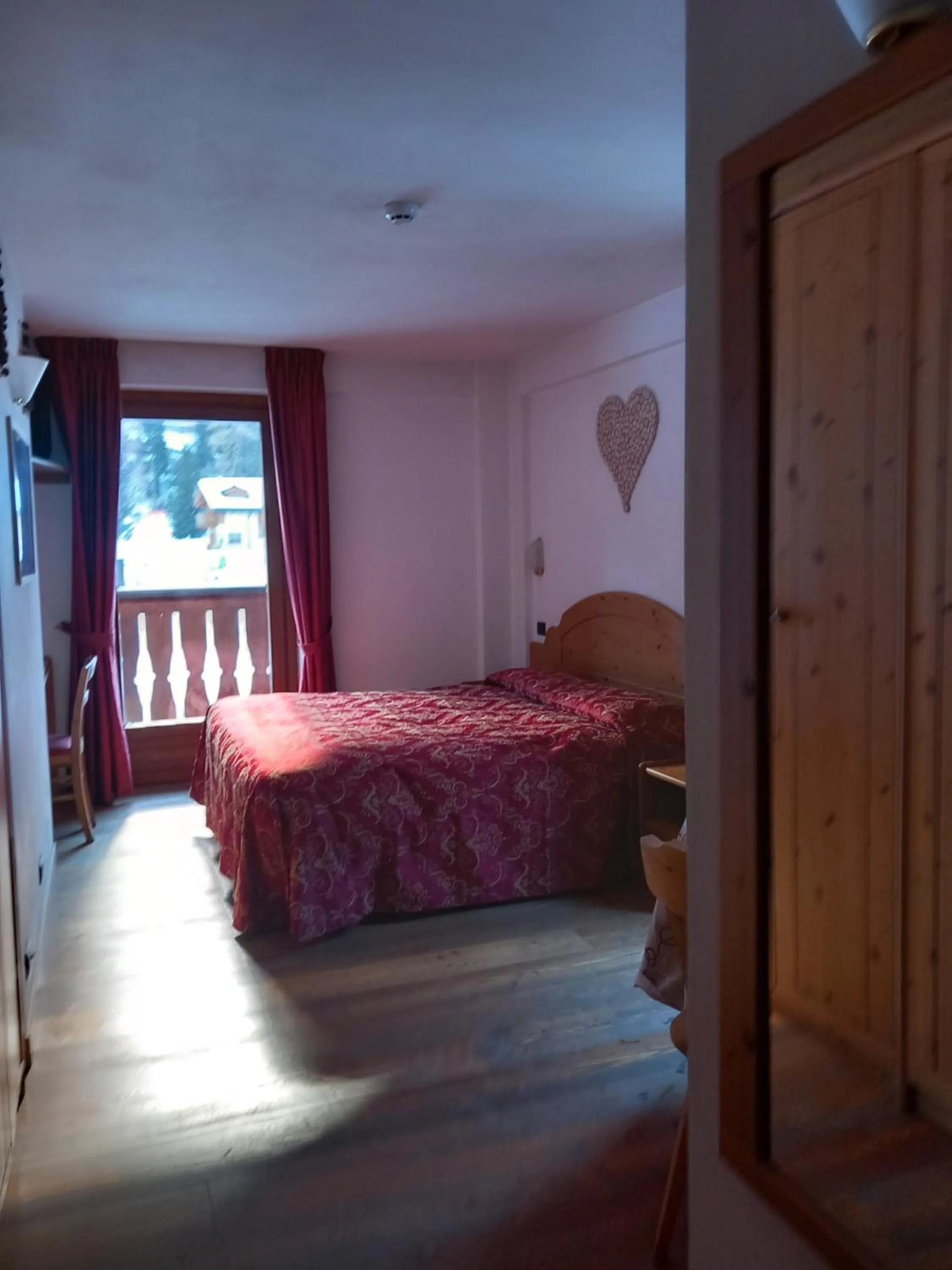 Bed in Hotel Cevedale