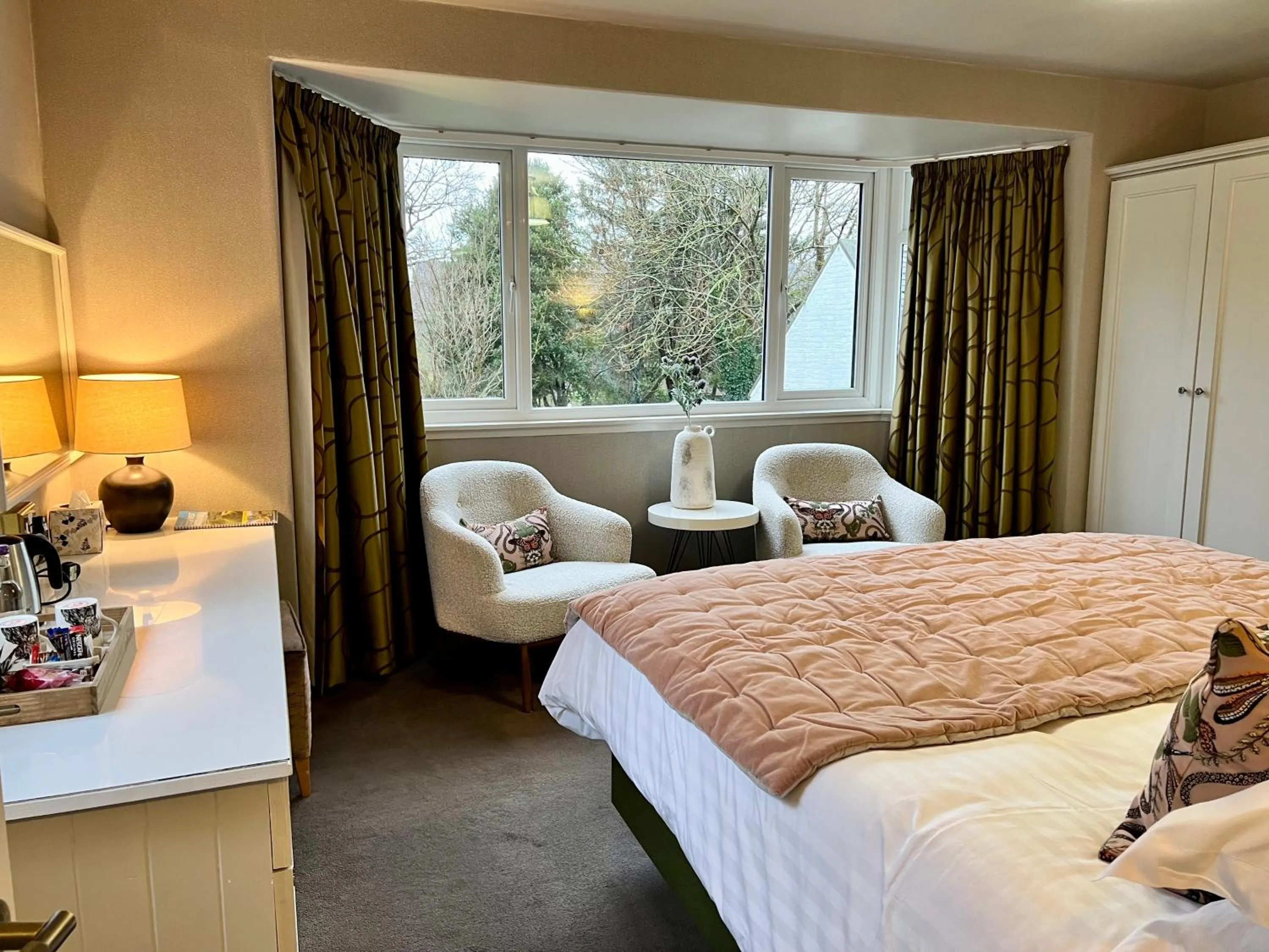 Bed in Selkirk Arms Hotel