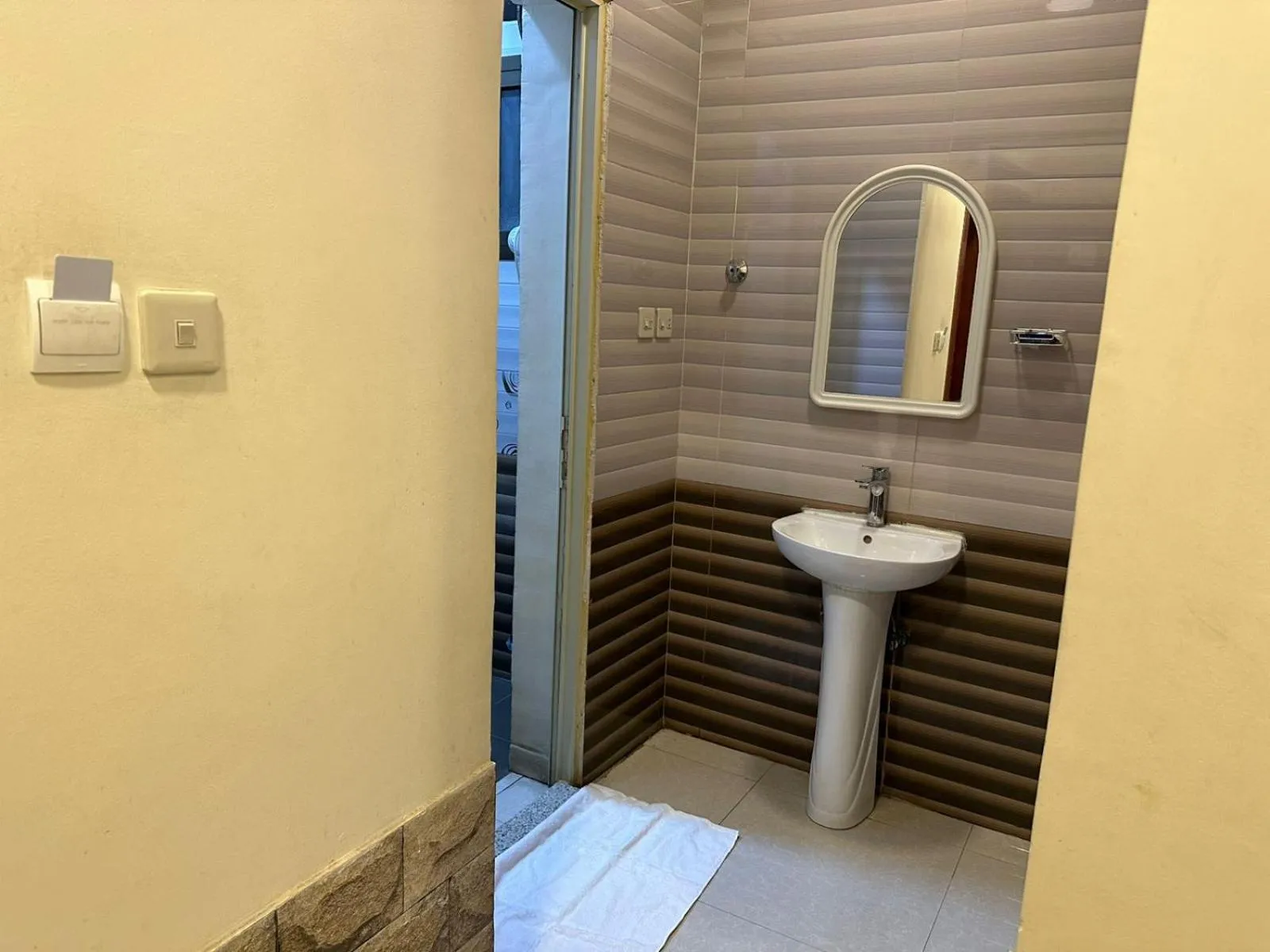 Toilet in Almasa Al Khaleejia Serviced Apartments - الماسة الخليجية للشقق المخدومة