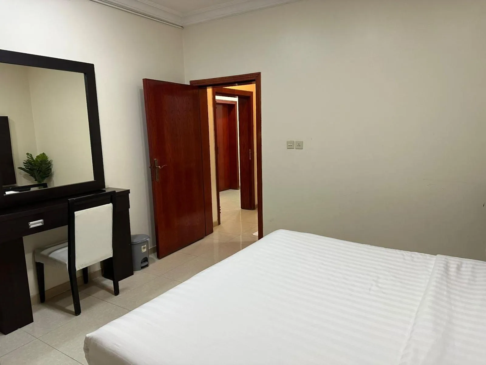 Bed in Almasa Al Khaleejia Serviced Apartments - الماسة الخليجية للشقق المخدومة