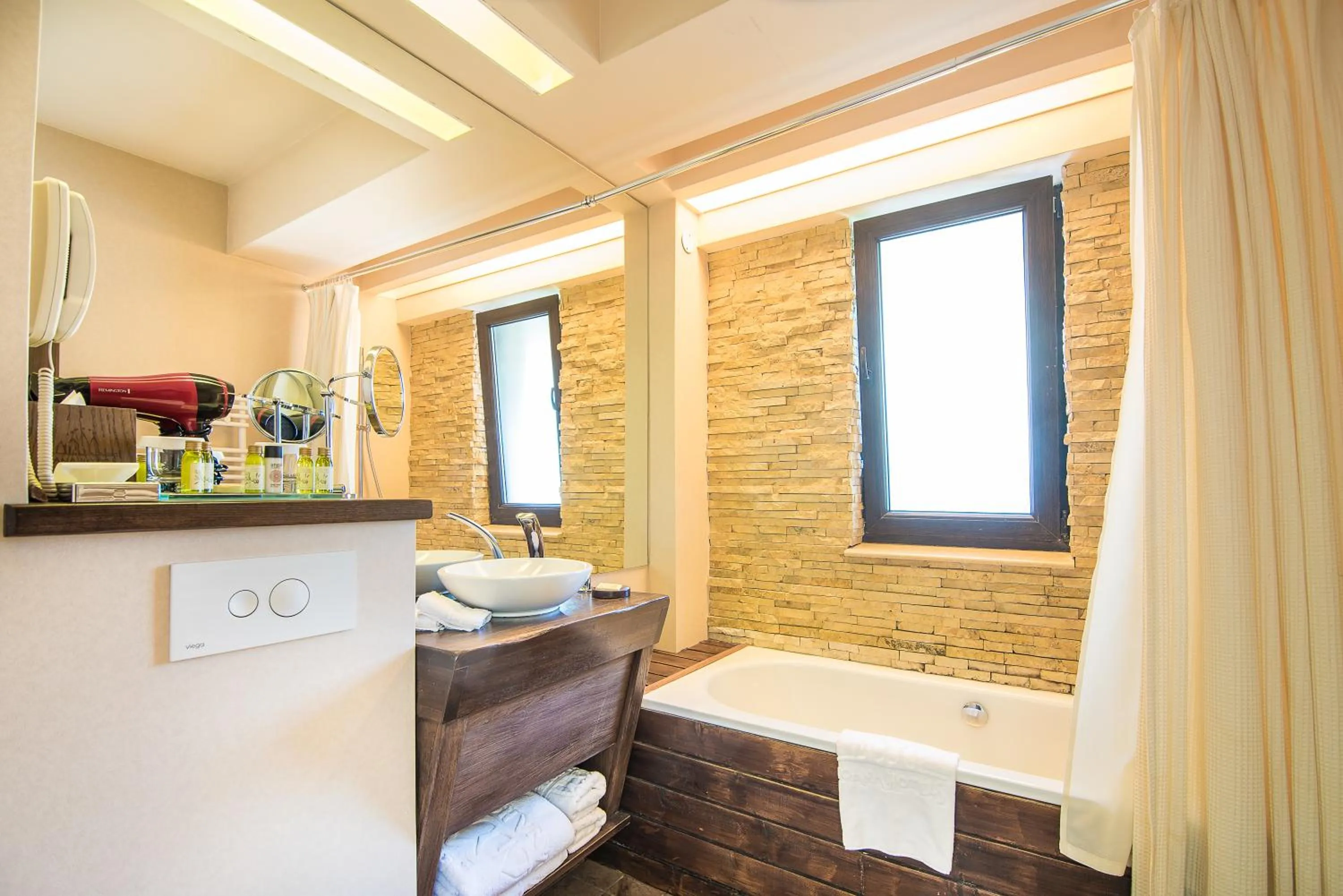 Ioana Boutique Hotel