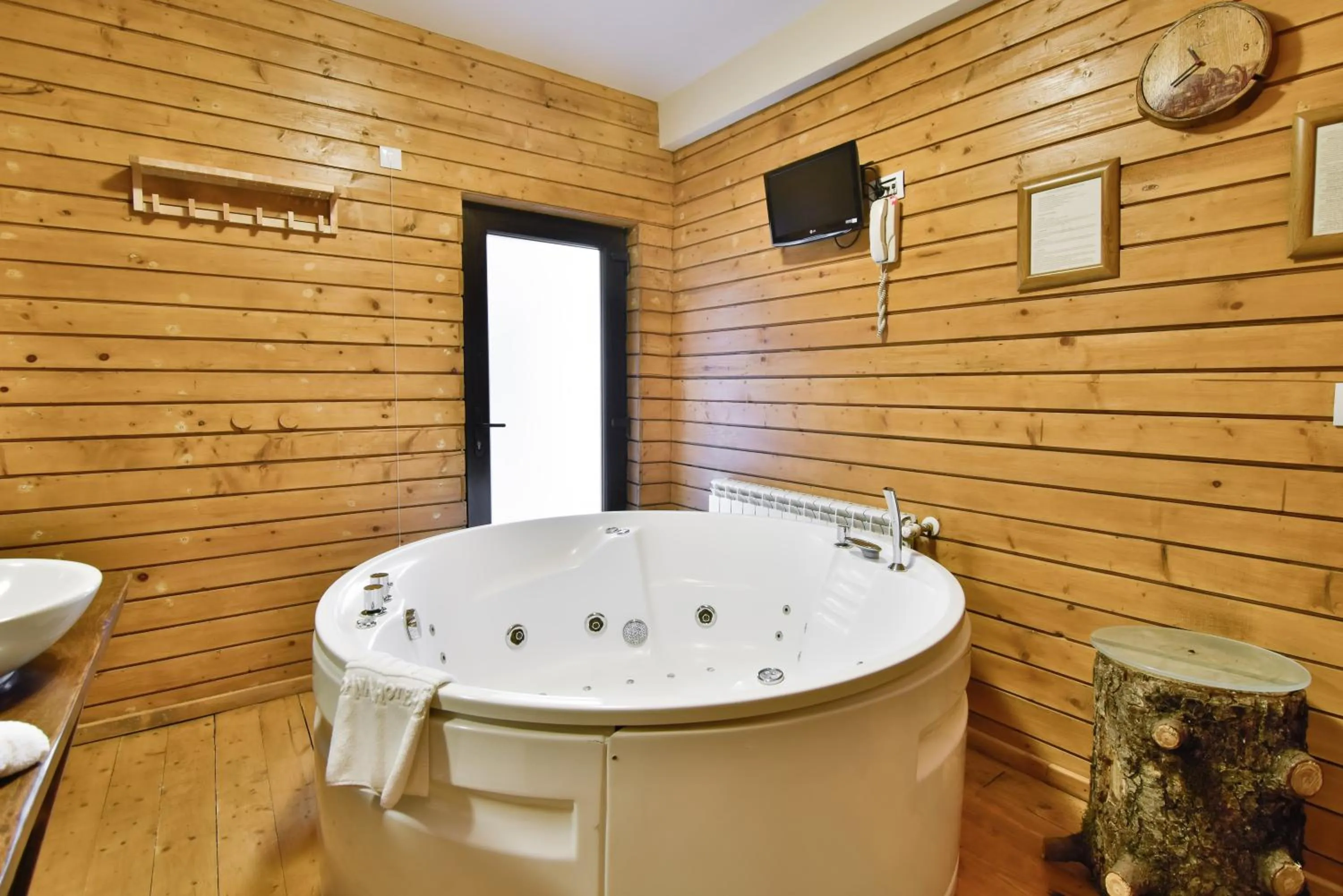 Ioana Boutique Hotel