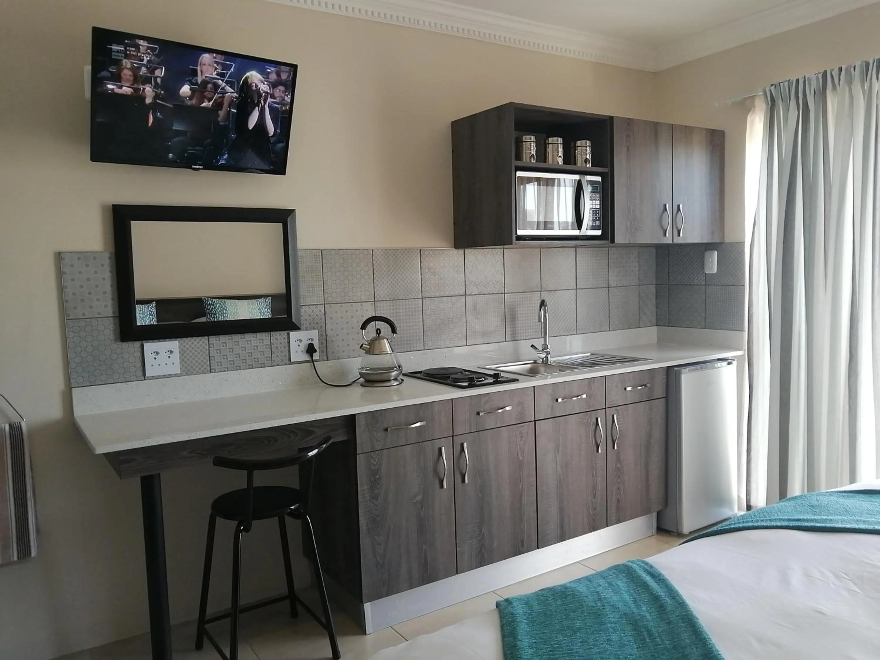 Kitchen or kitchenette in Blue Sea Guest House