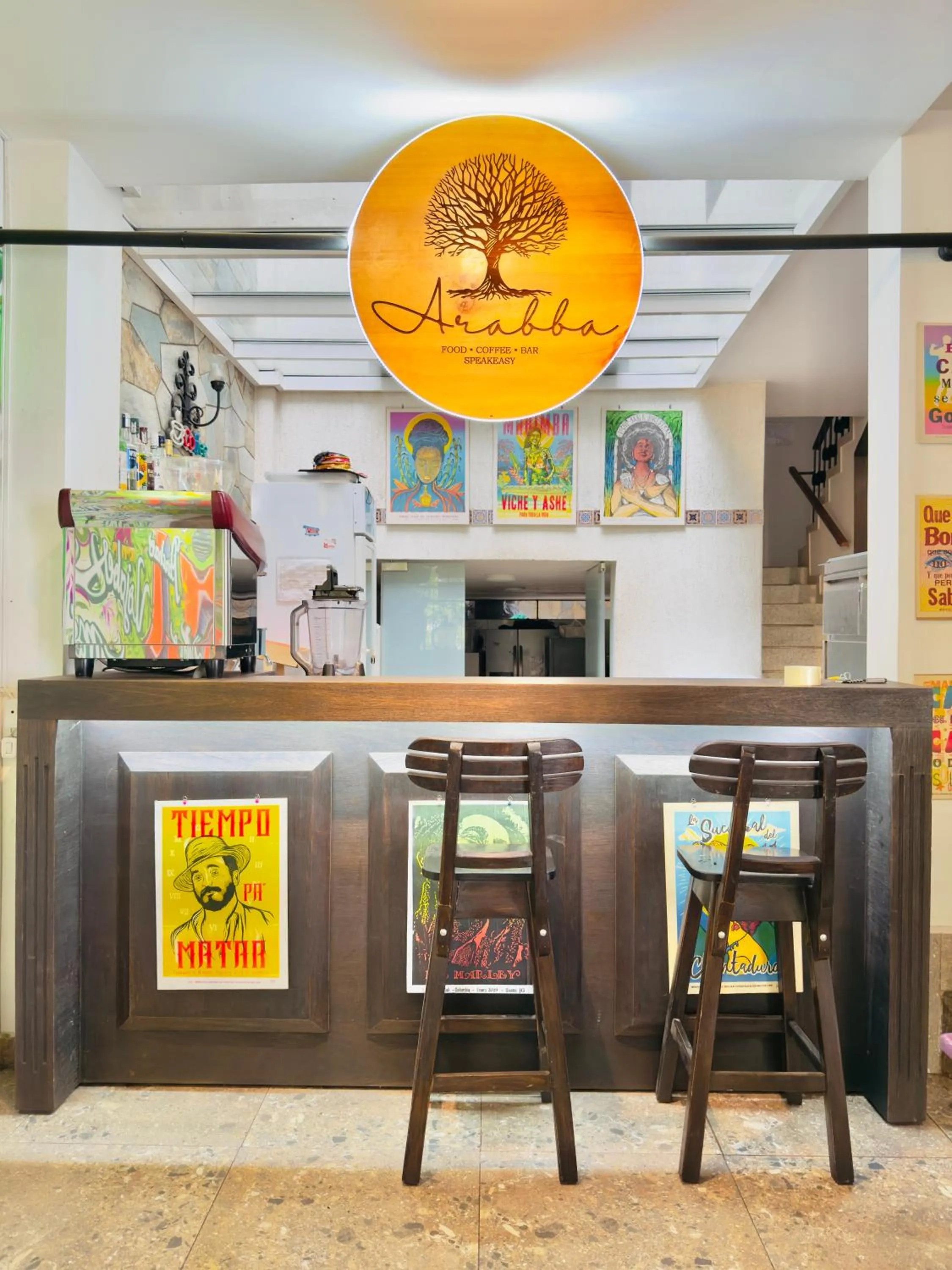 Restaurant/places to eat in Santiago DC Hotel