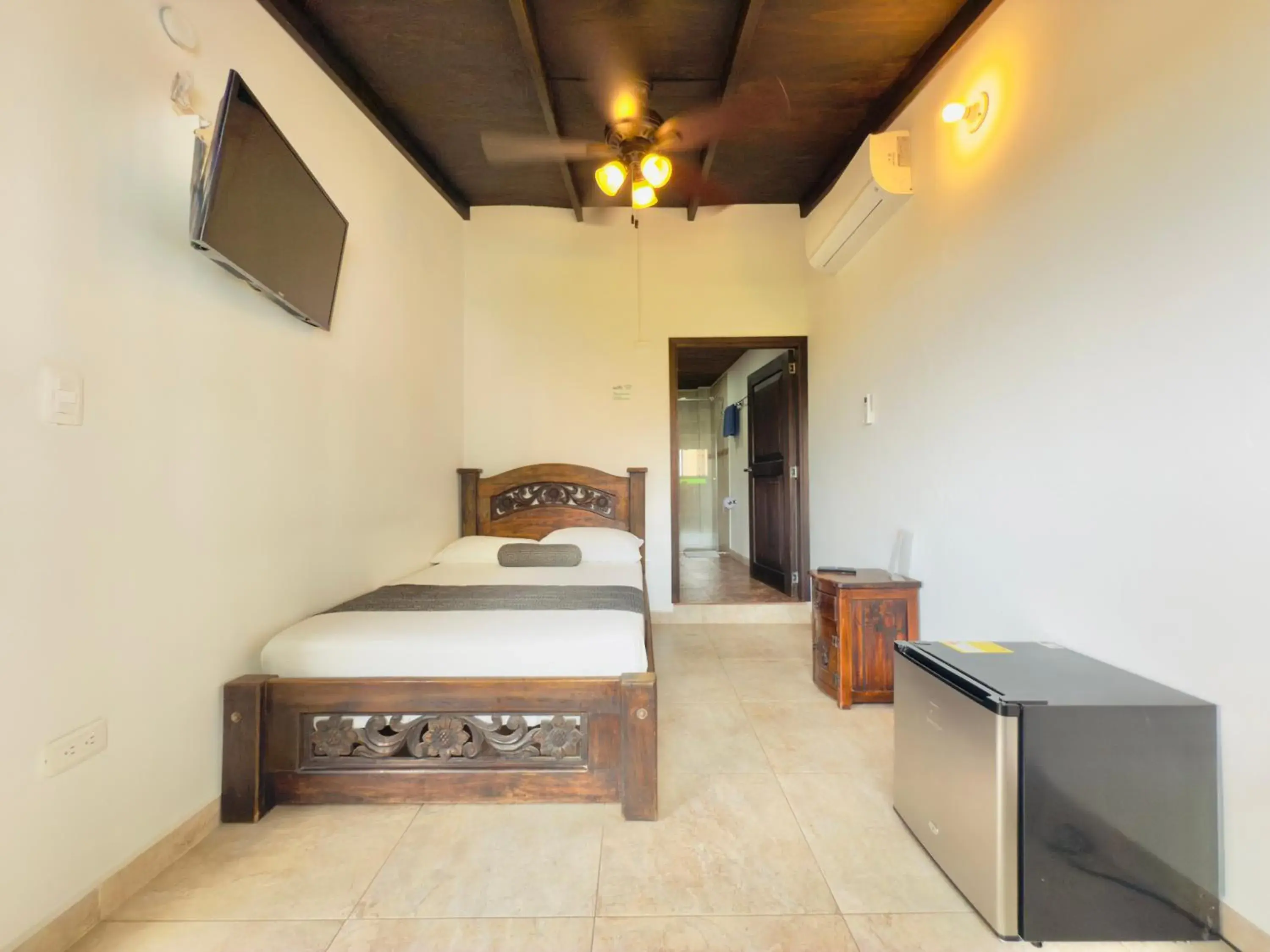 Standard Single Room - single occupancy in Santiago DC Hotel Standard Single Room - single occupancy in Santiago DC Hotel