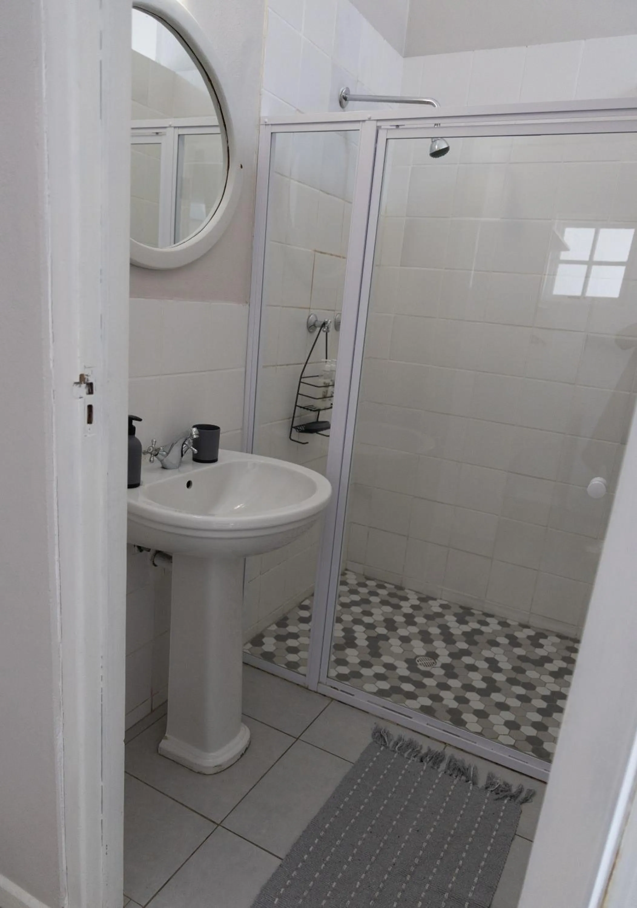 Koo Karoo Guest Lodge and Self Catering