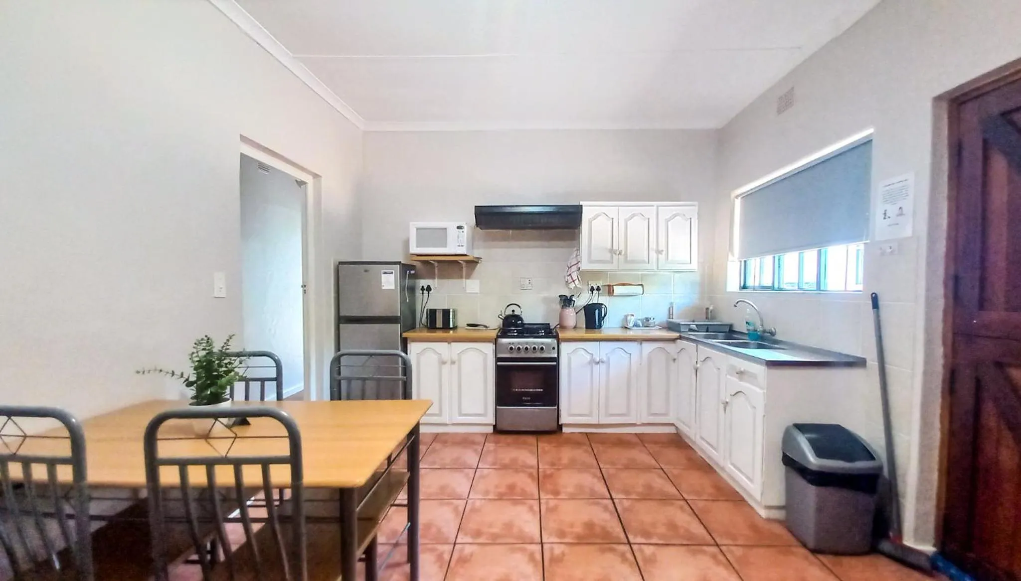 Kitchen or kitchenette in Koo Karoo Guest Lodge and Self Catering
