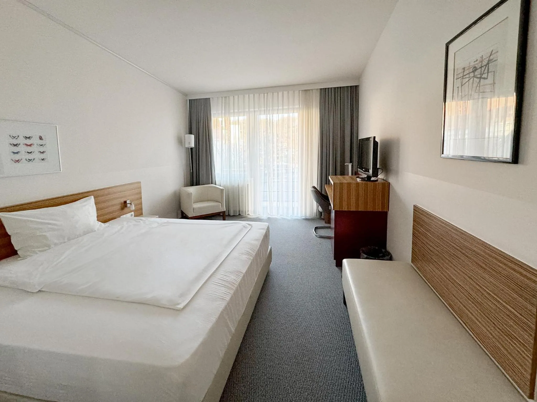 Photo of the whole room, Bed in DORMERO SeHo Graz