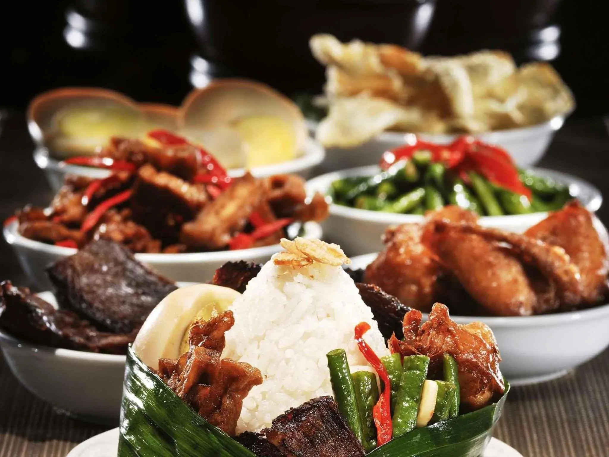 Restaurant/places to eat in Mercure Jakarta Kota