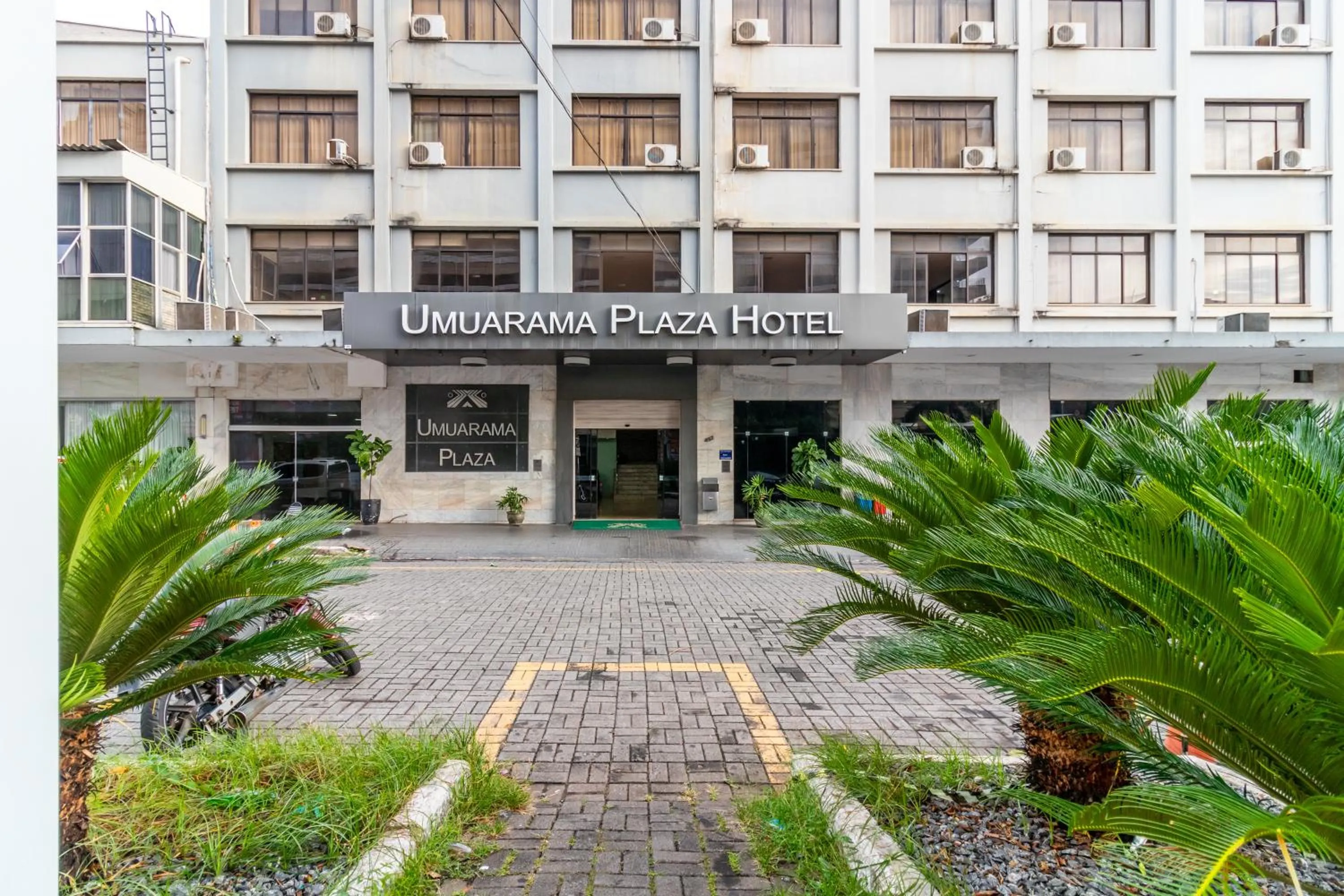 Property building in Umuarama Plaza Hotel by Castelo Itaipava