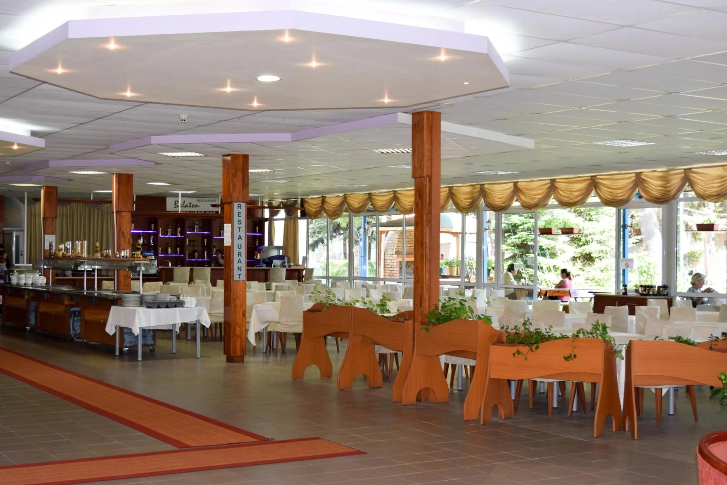 Restaurant/places to eat in Balaton Hotel