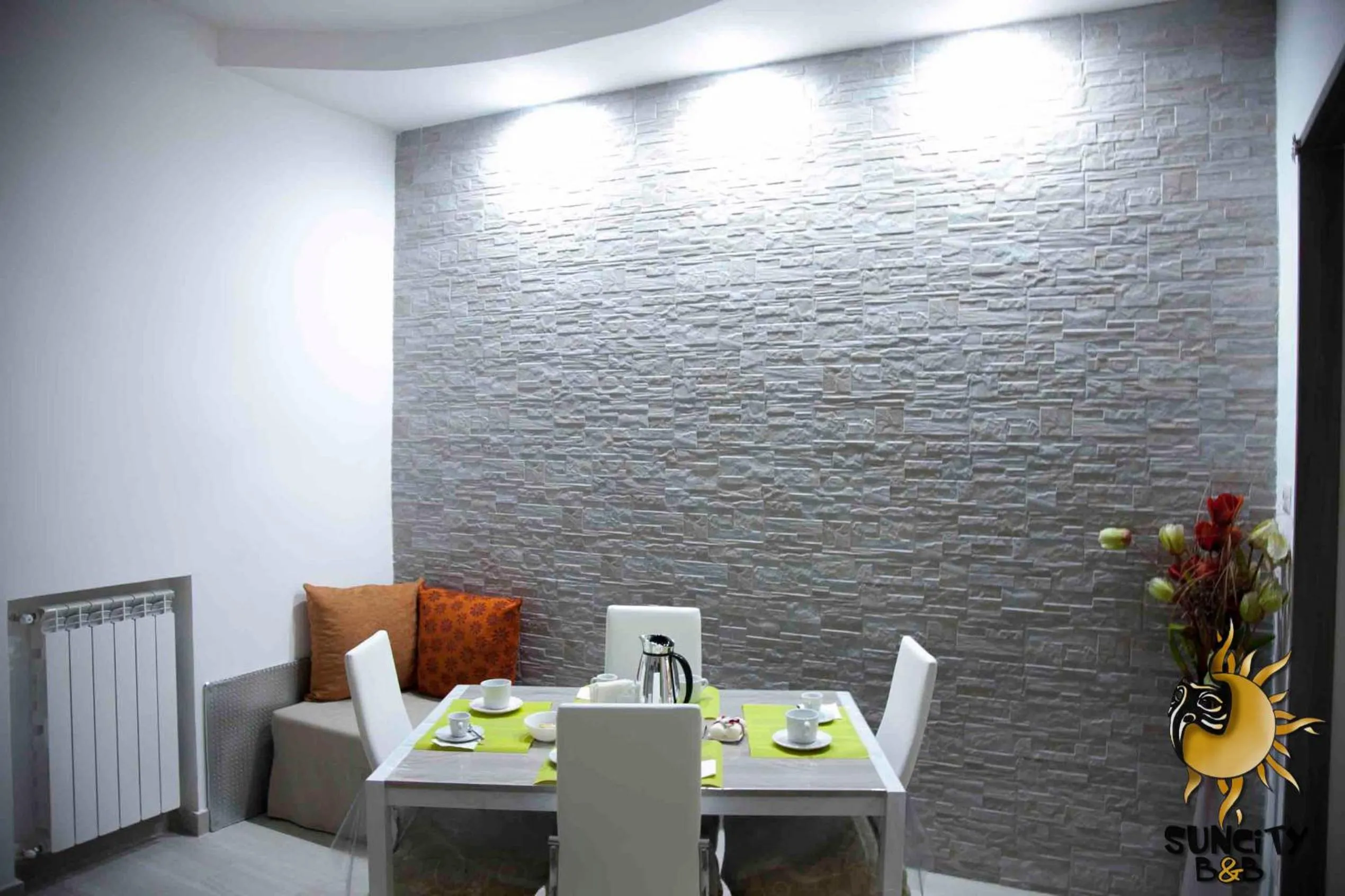 Kitchen or kitchenette in Suncity B&B