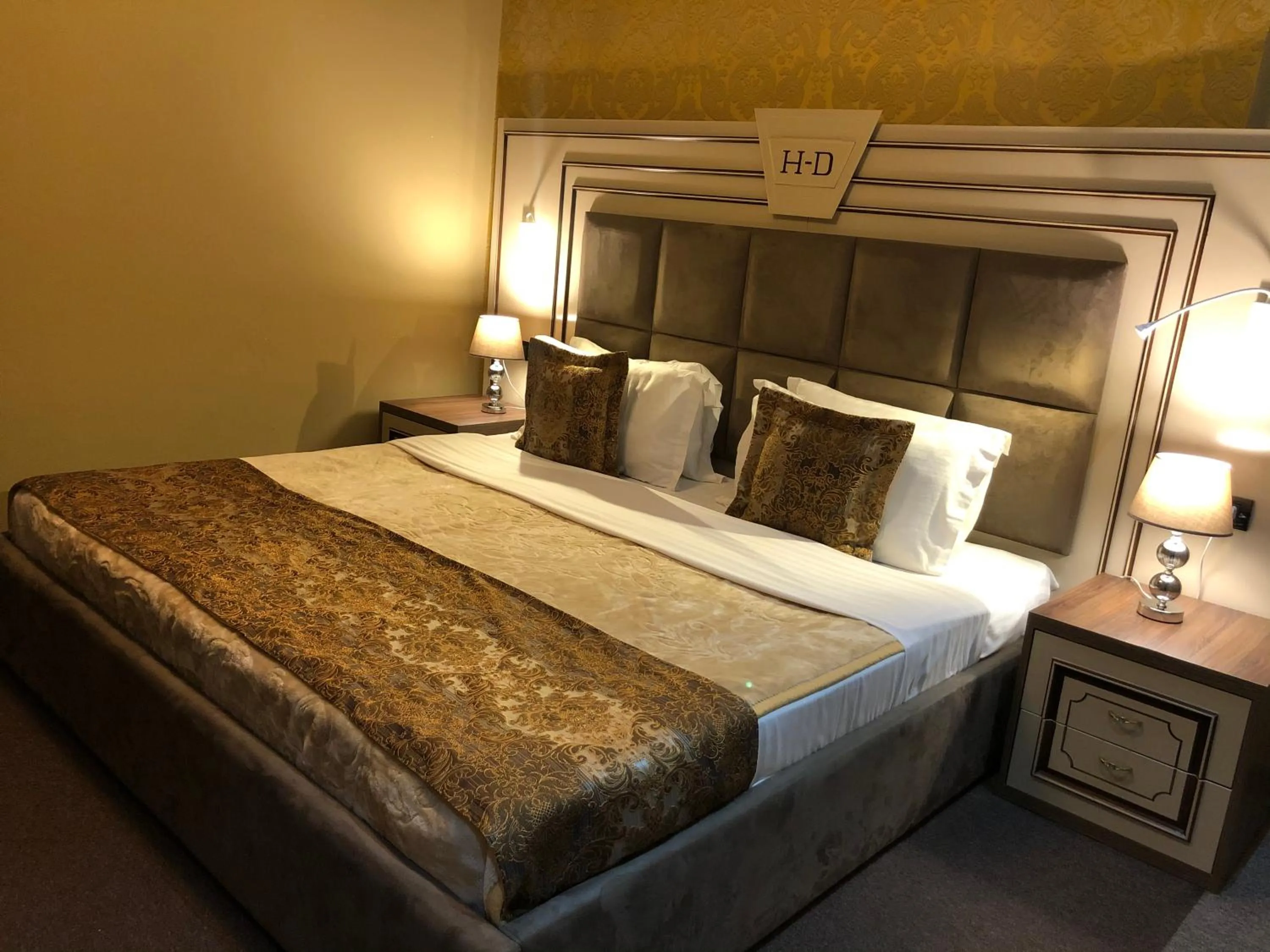Bed in Hotel Deluxe
