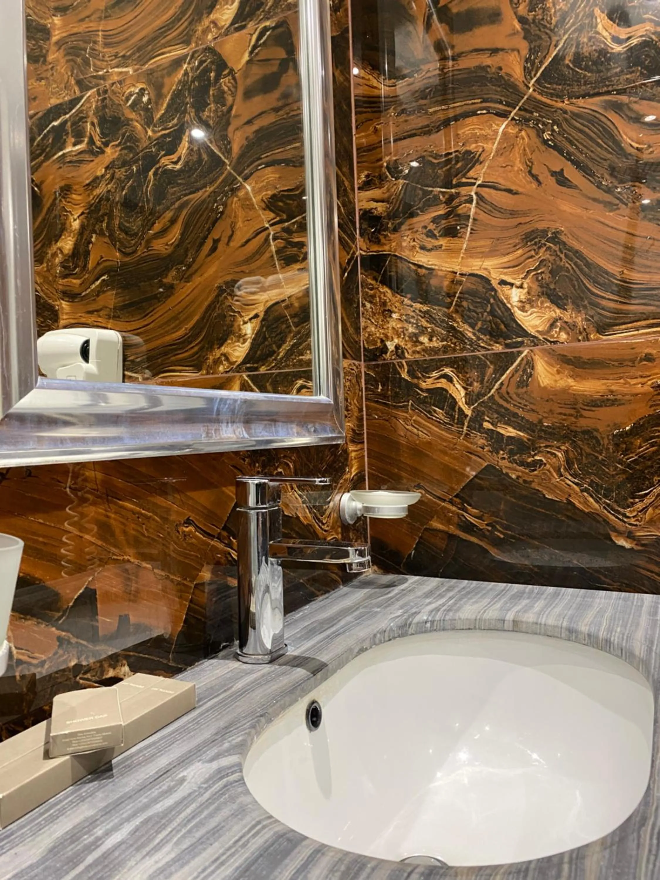 Bathroom in Hotel Deluxe