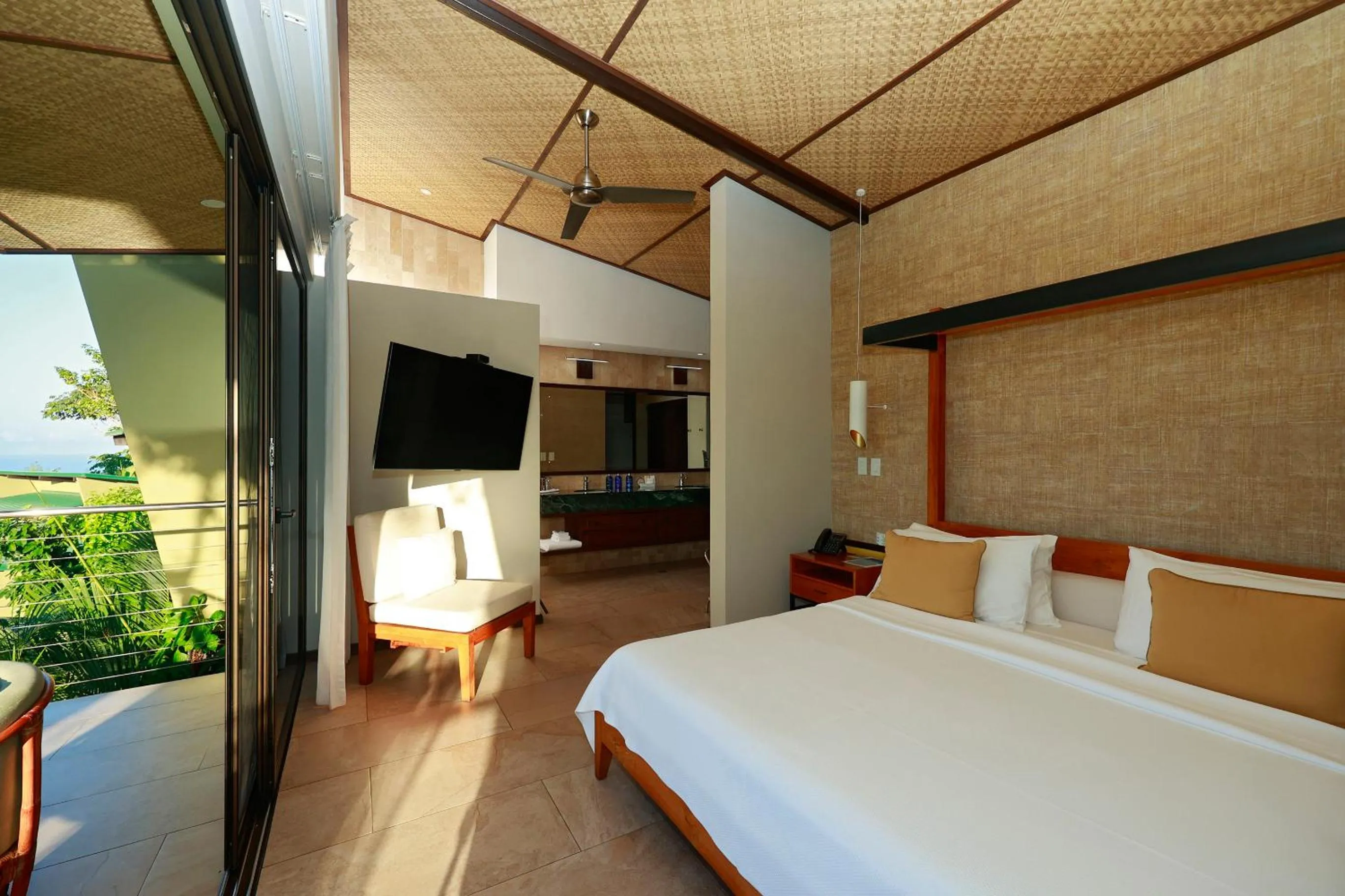 Bed in Hotel Three Sixty - Adults Only