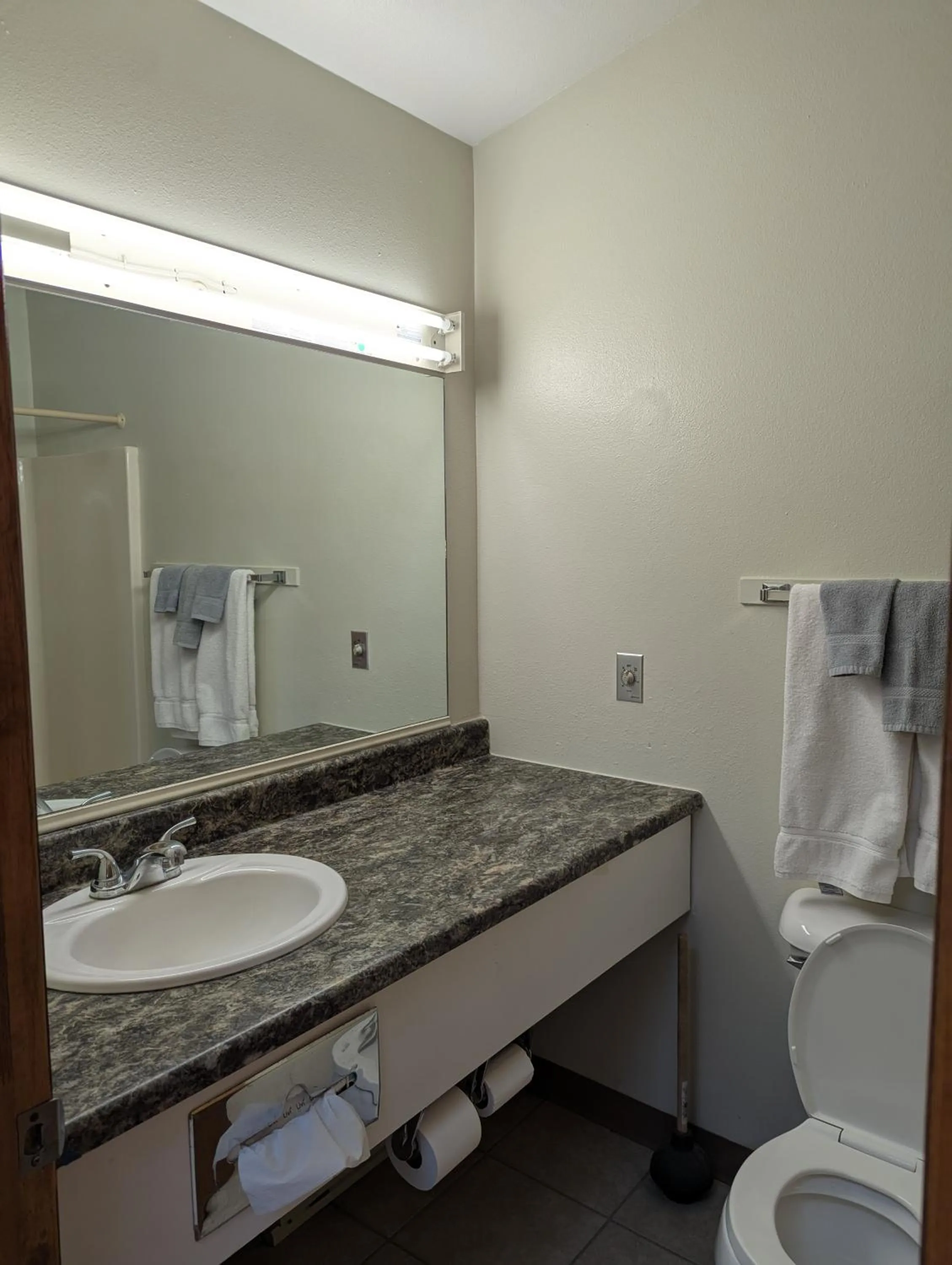 Western Inn Motel & RV Park