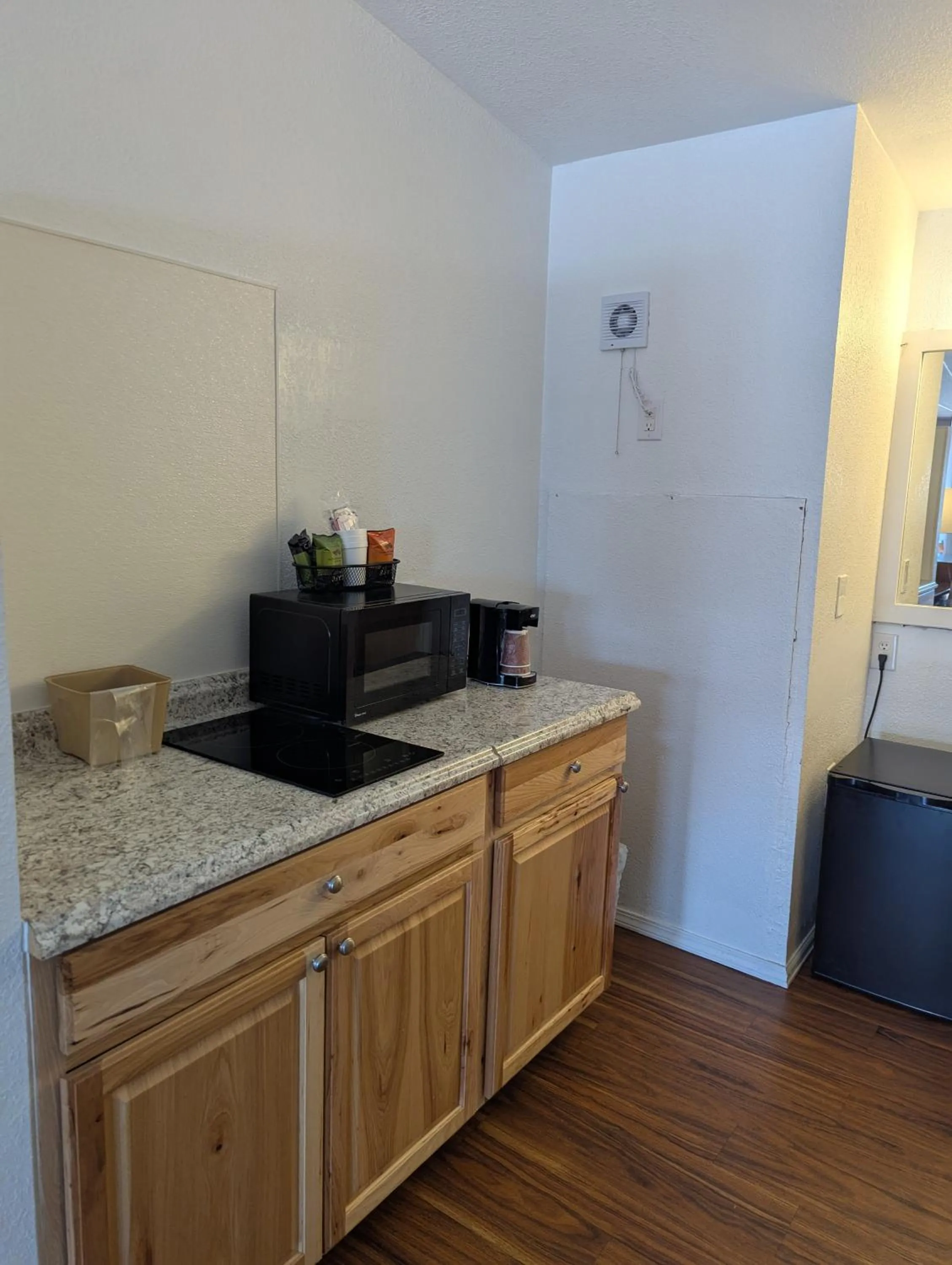 Kitchen or kitchenette in Western Inn Motel & RV Park