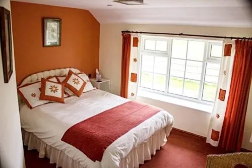 Bed in Brambling Fields B&B and Cottages