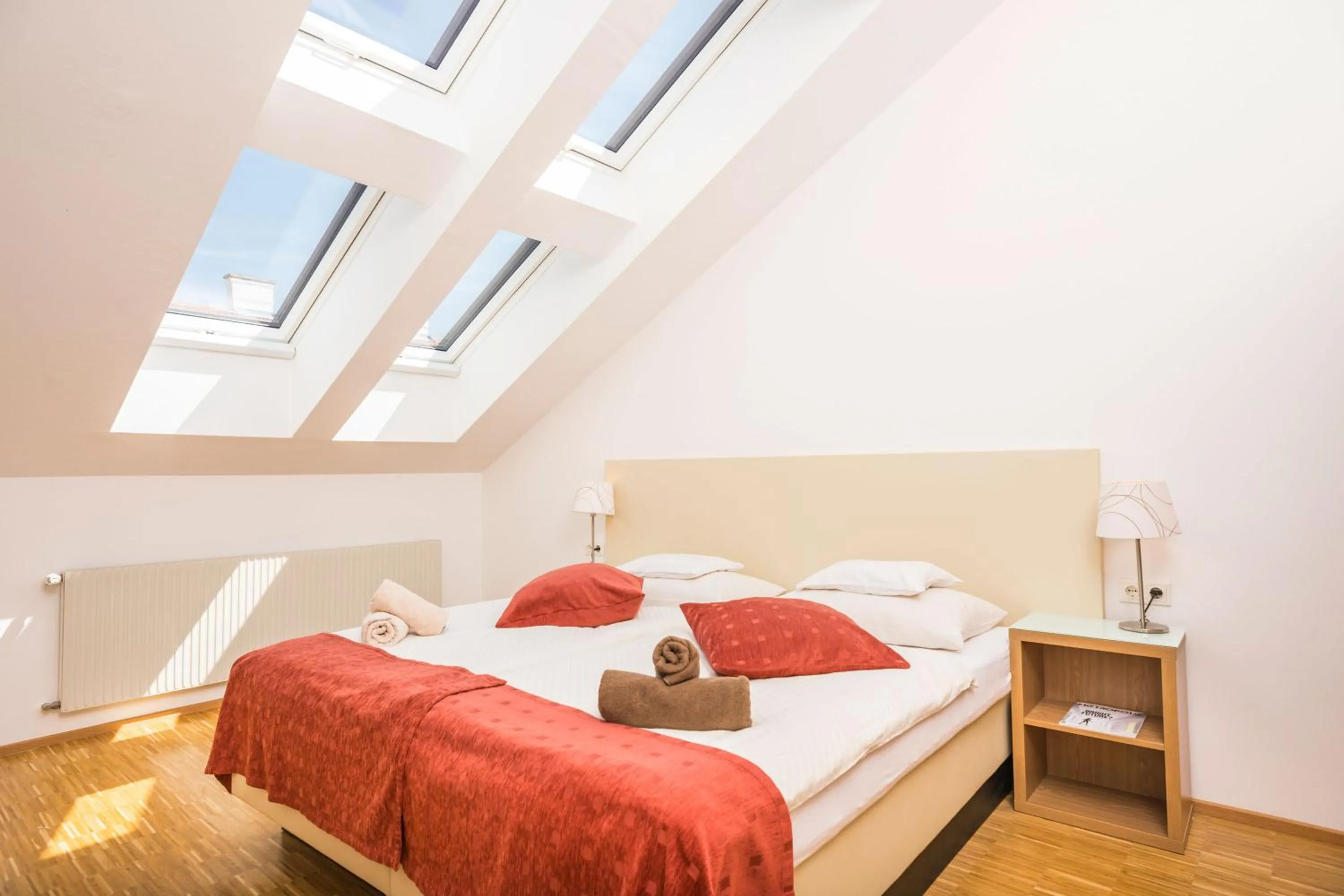 Photo of the whole room, Bed in Appartements Ferchergasse