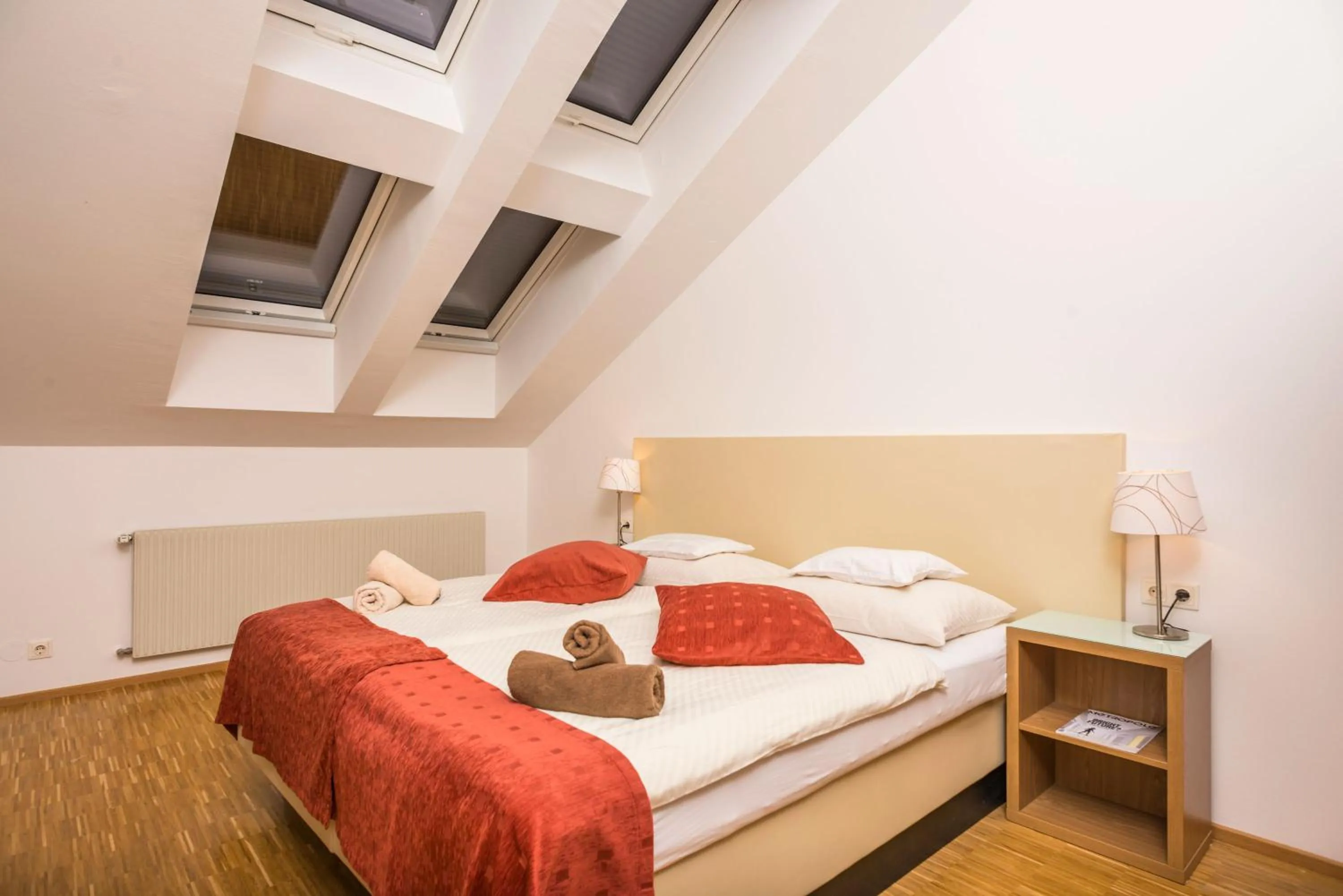 Photo of the whole room, Bed in Appartements Ferchergasse