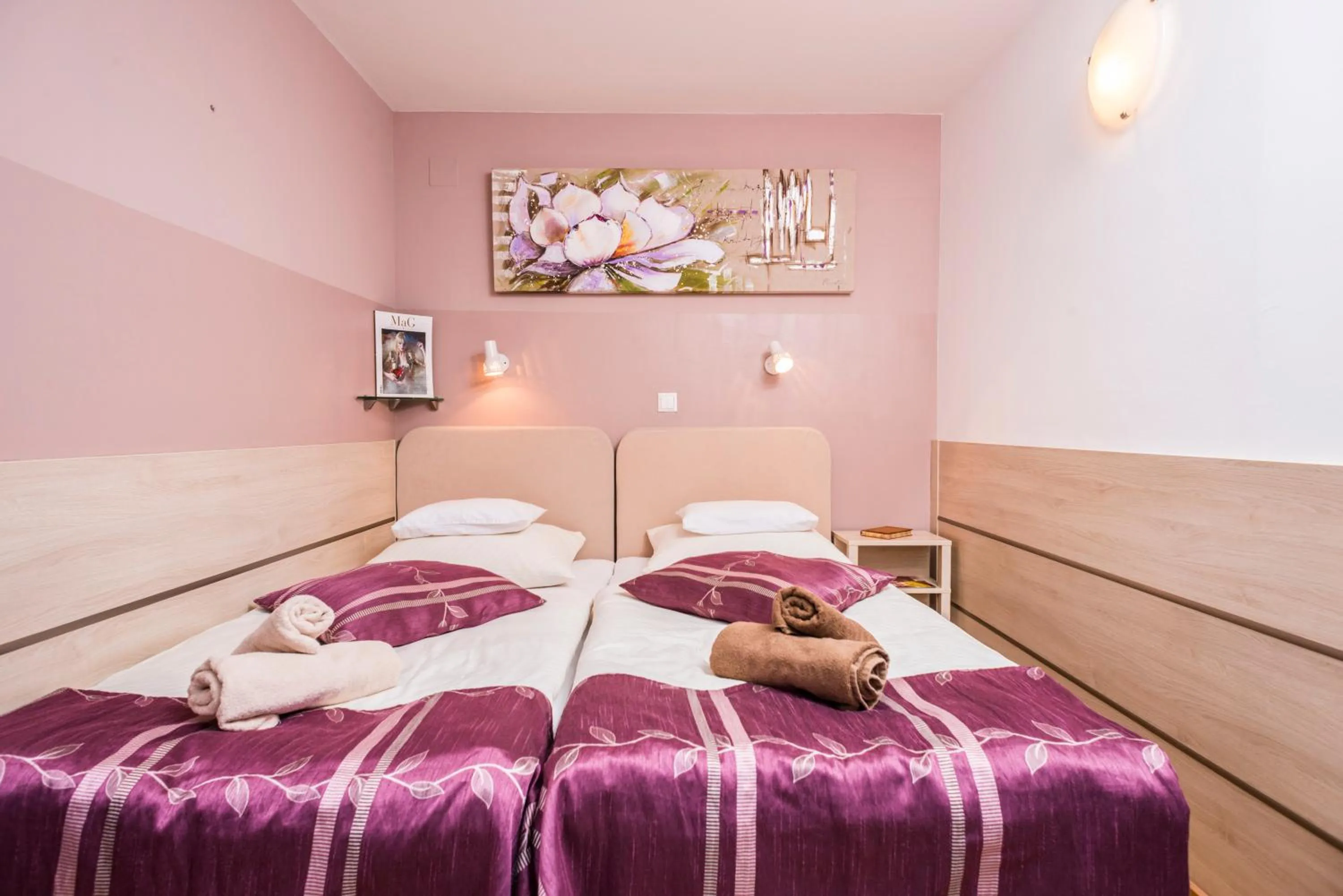 Photo of the whole room, Bed in Appartements Ferchergasse