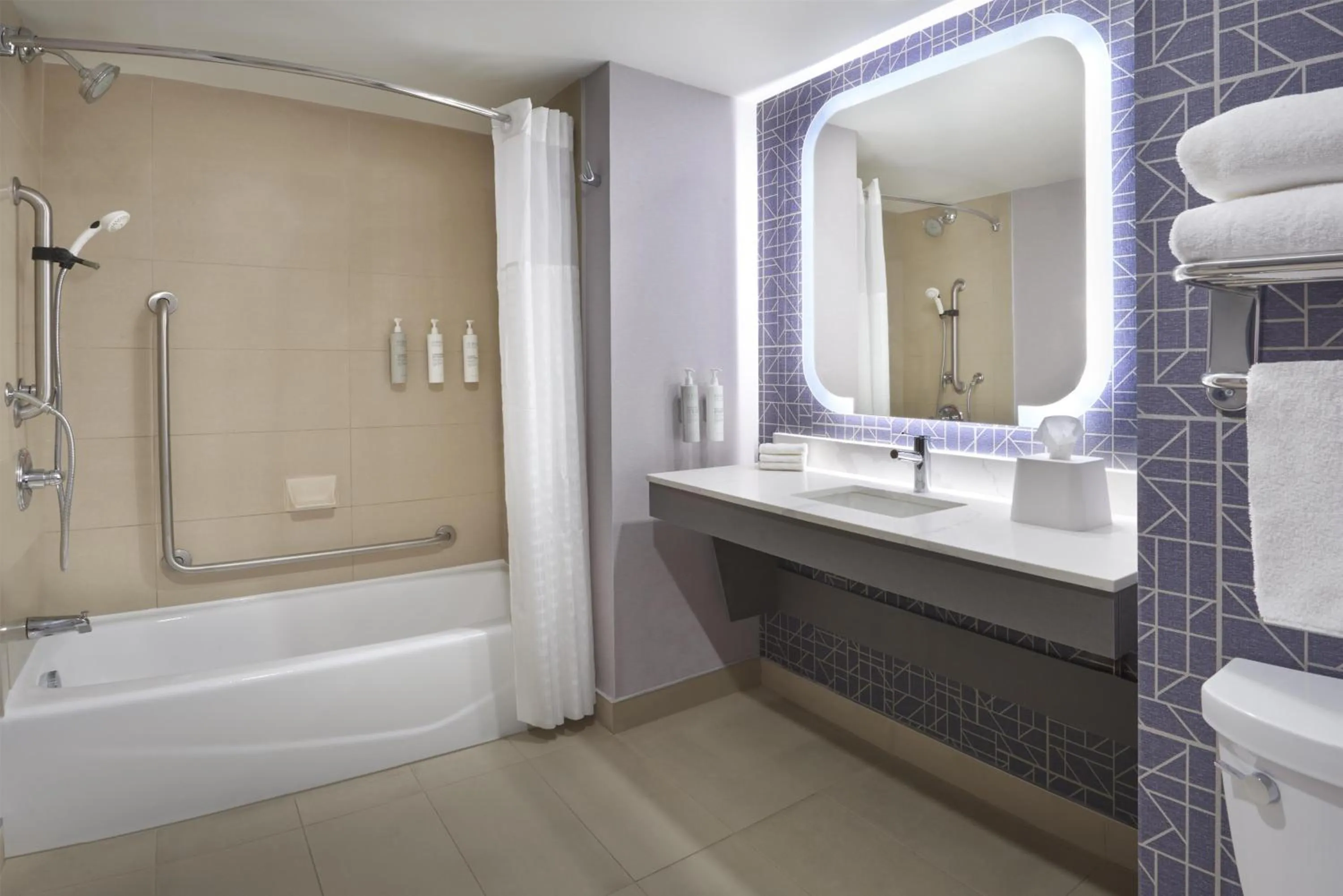 Bathroom in Homewood Suites by Hilton Toronto Vaughan