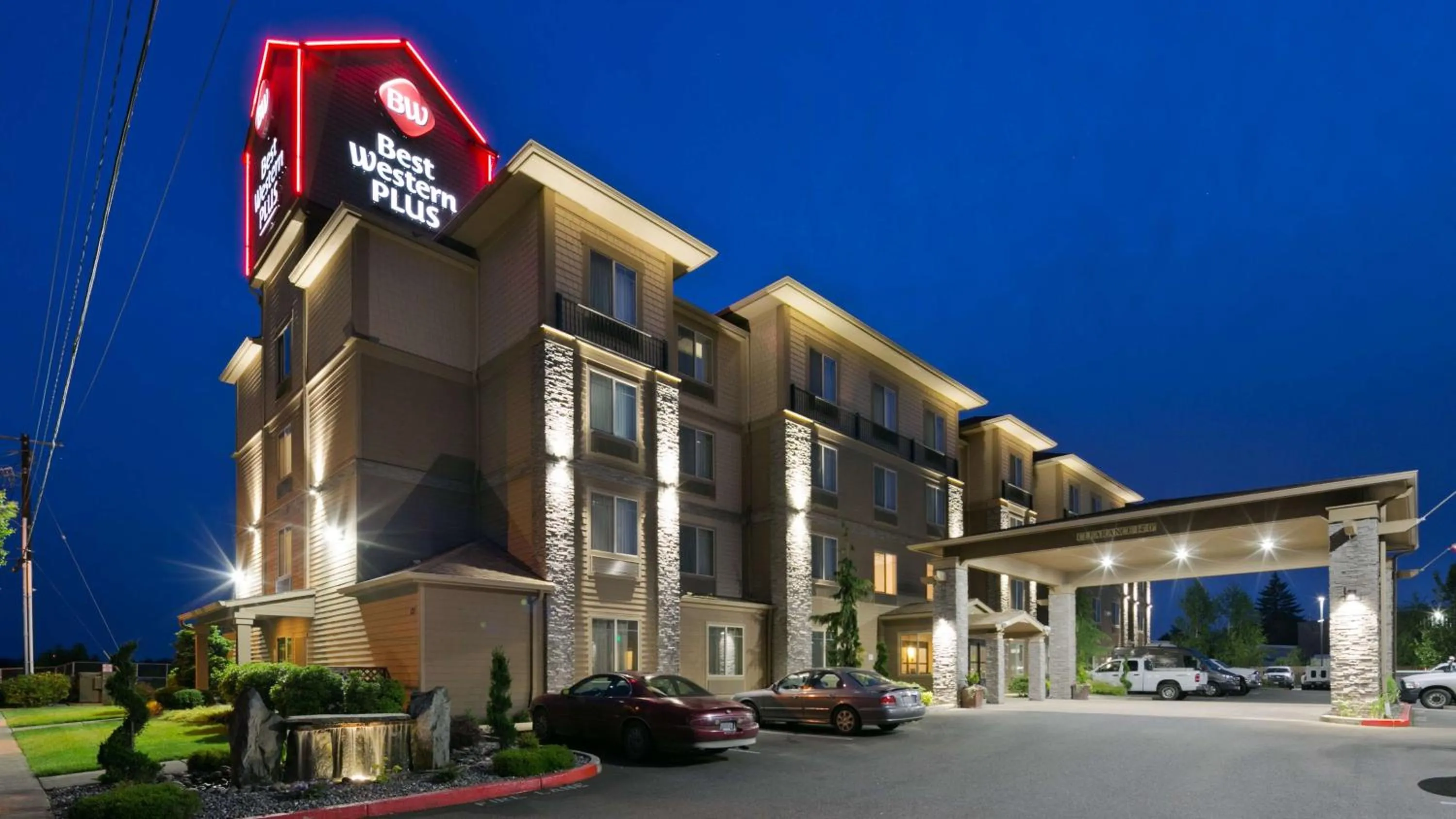 Property building in Best Western Plus Port of Camas-Washougal Convention Center