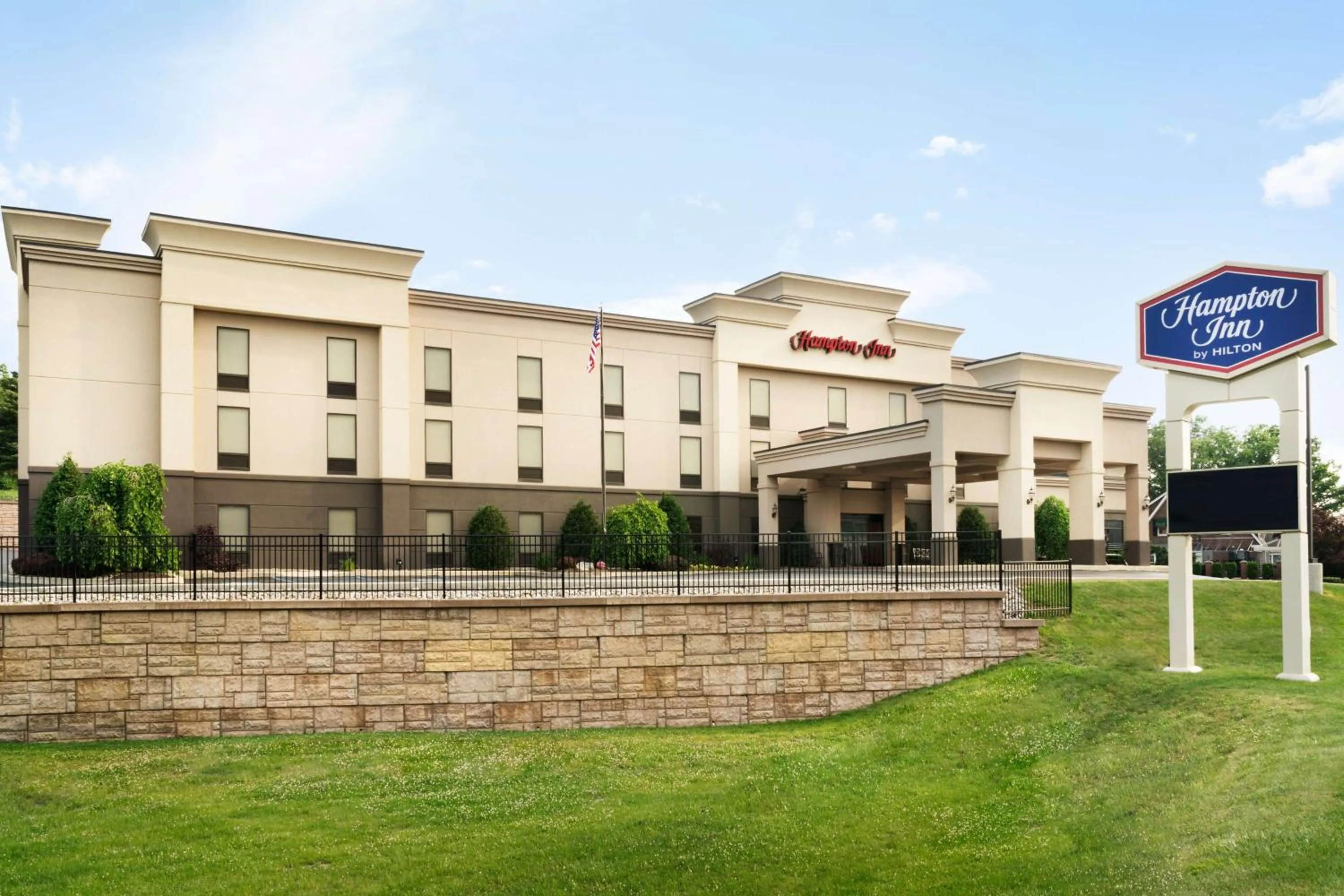 Property building in Hampton Inn Lehighton - Jim Thorpe