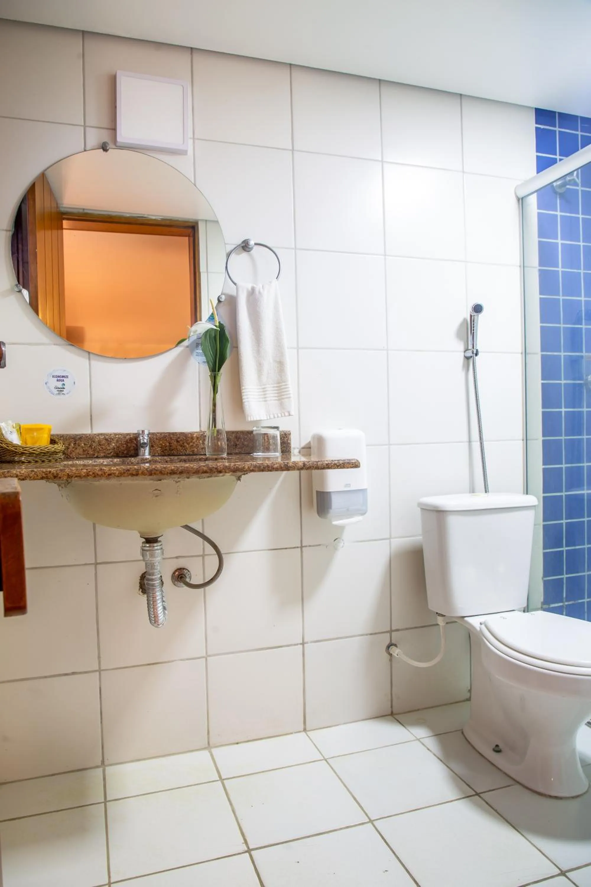 Bathroom in Jardim Atlântico Beach Resort