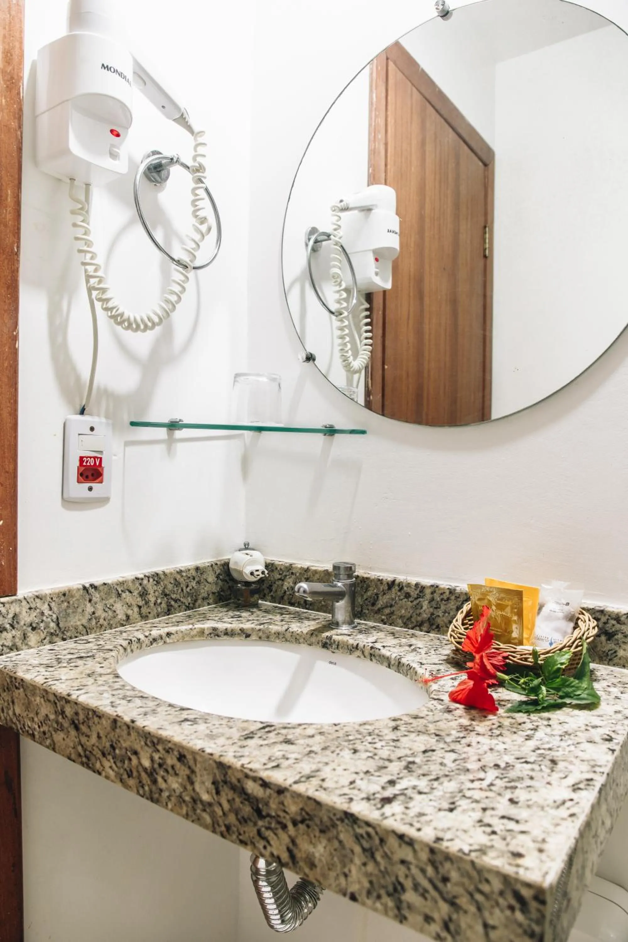 Bathroom in Jardim Atlântico Beach Resort