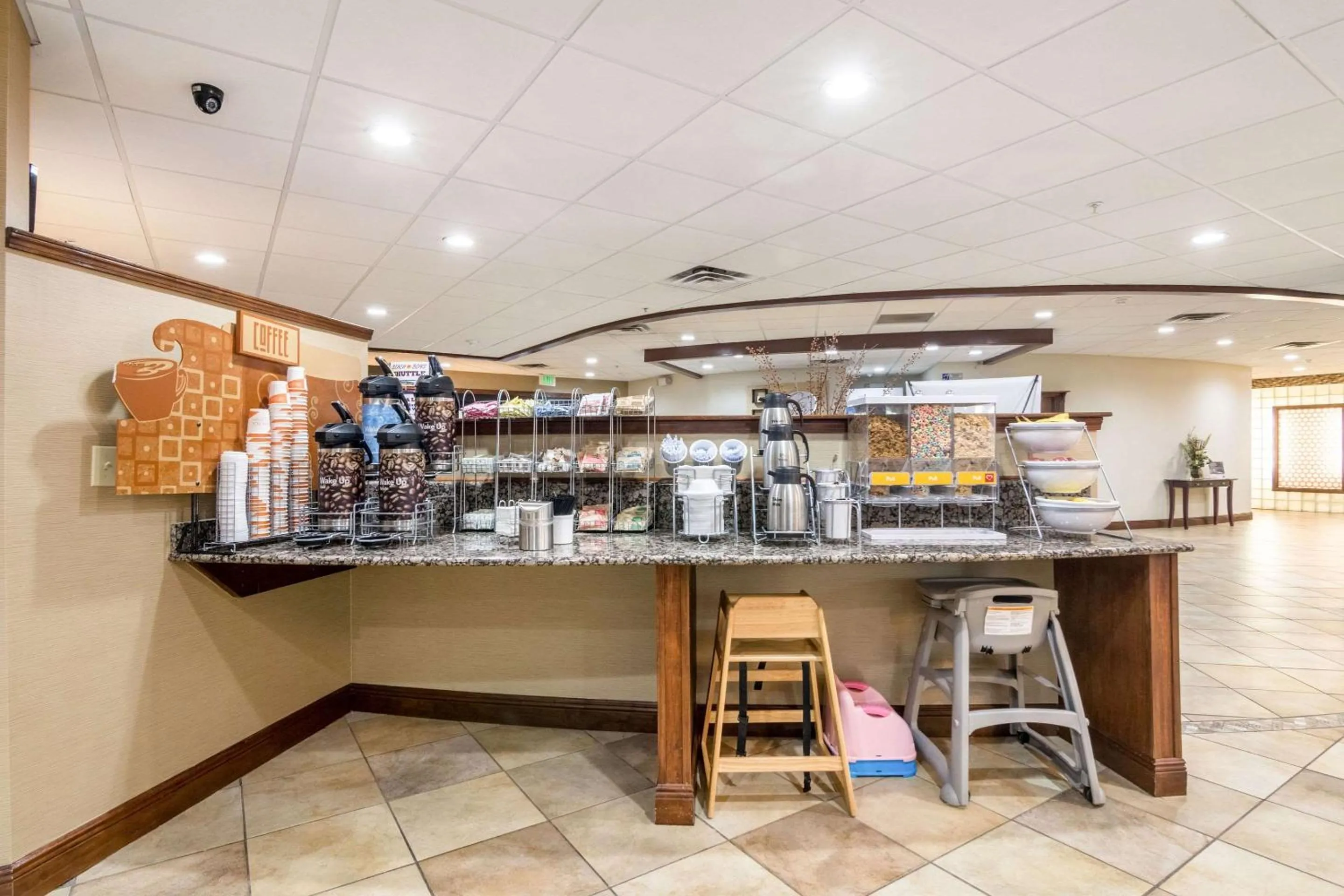 Breakfast in Comfort Suites