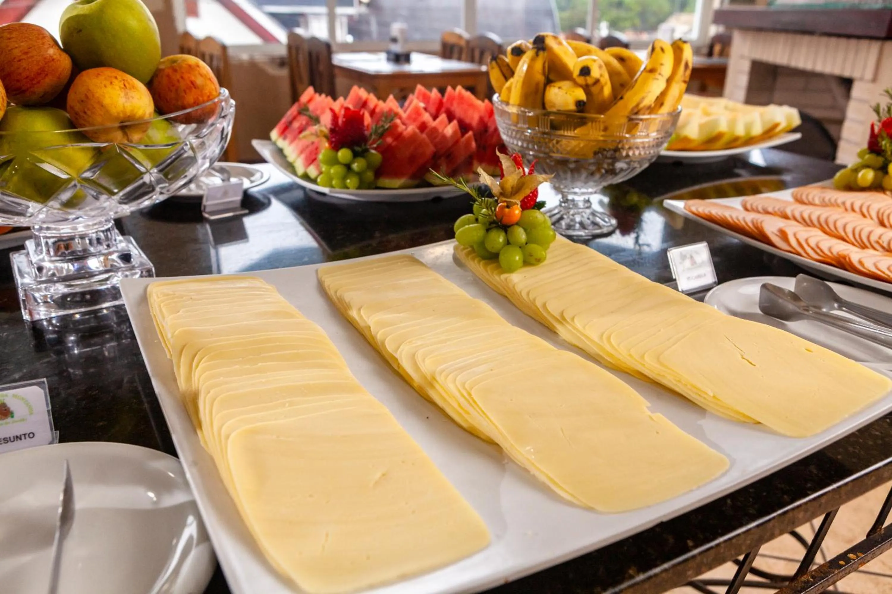 Buffet breakfast in Hotel Leão da Montanha