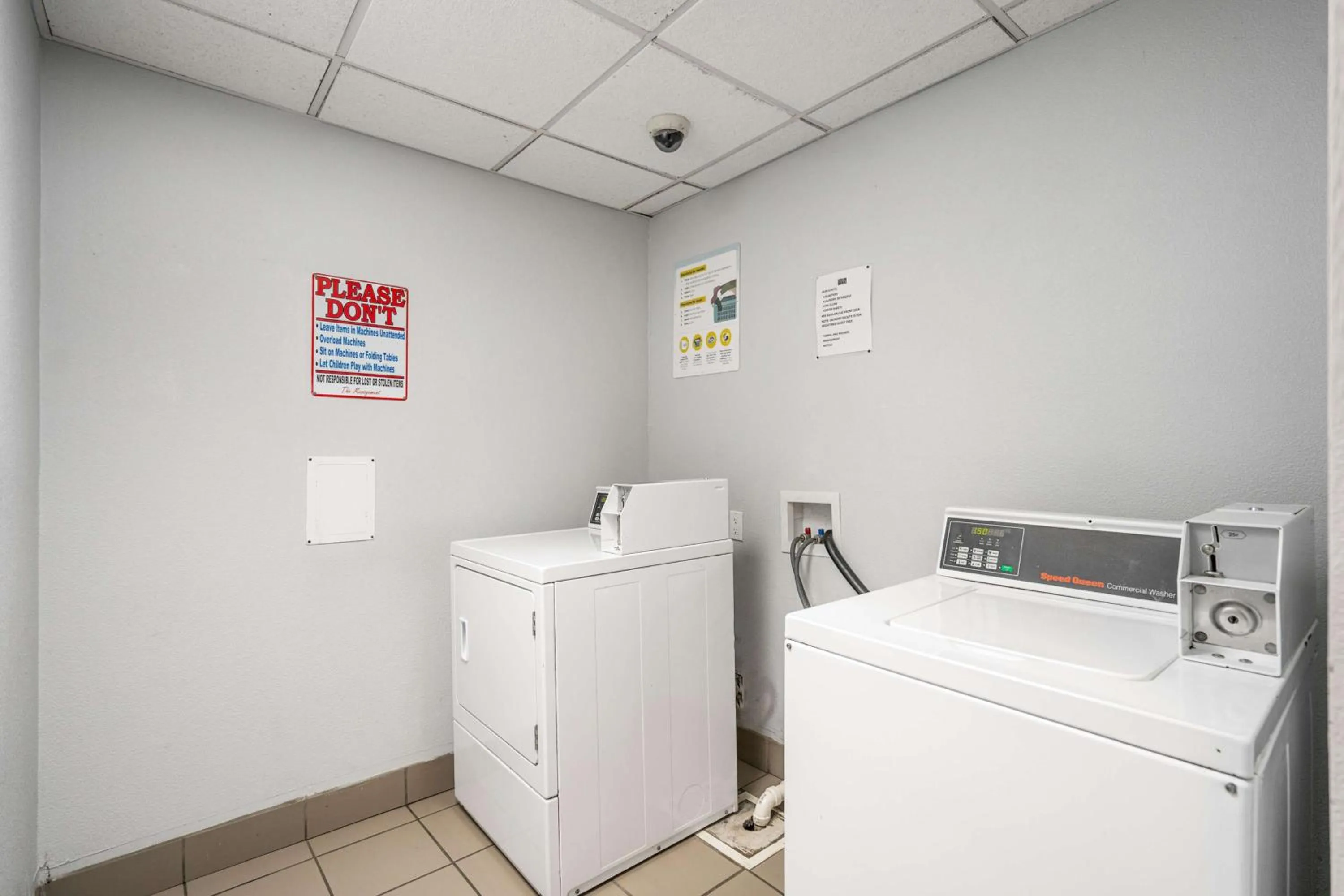 Property building in Motel 6 - Augusta, GA