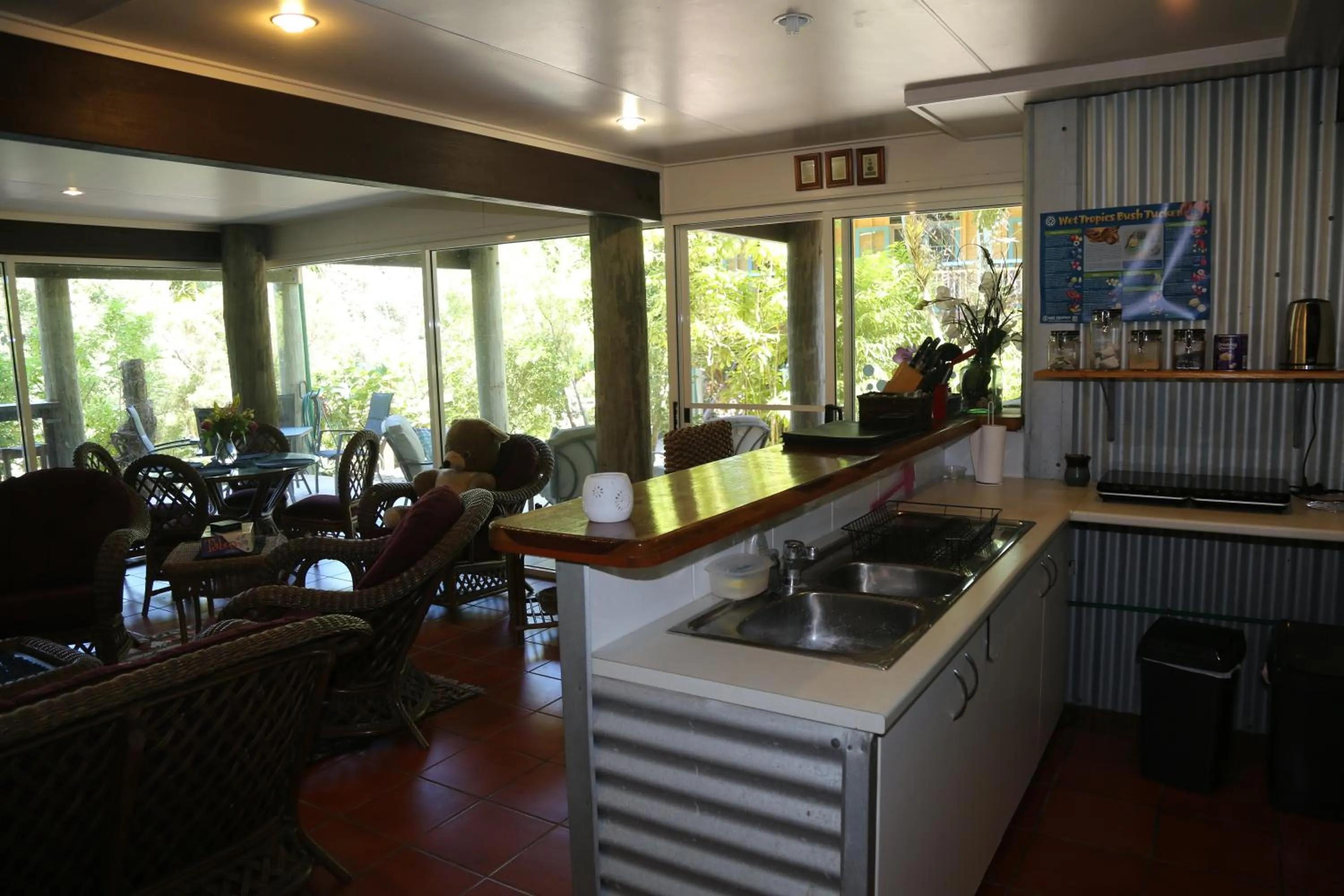 Kitchen or kitchenette in Licuala Lodge