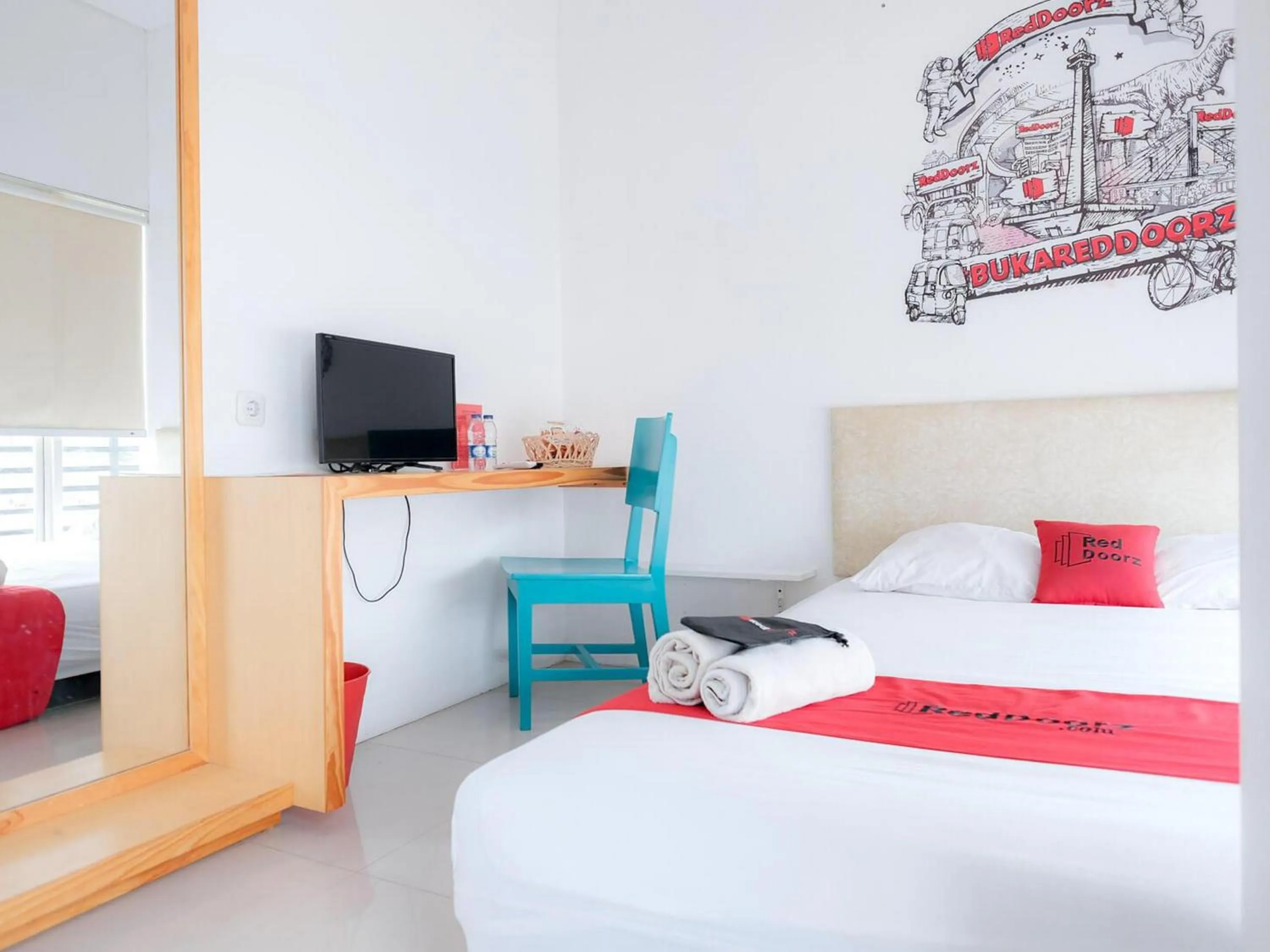 Bedroom, Bed in RedDoorz Plus @ Kapuk Business Park