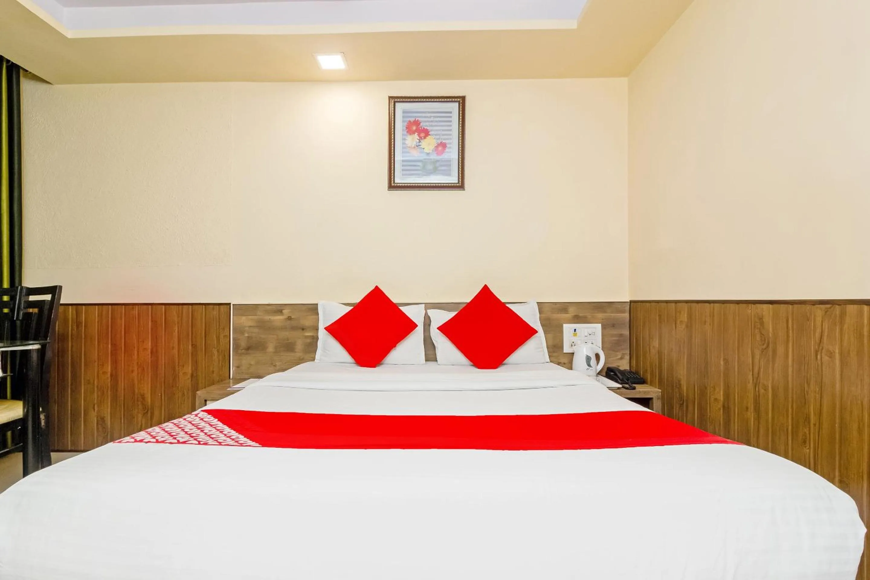 Bed in Hotel Arma Residency