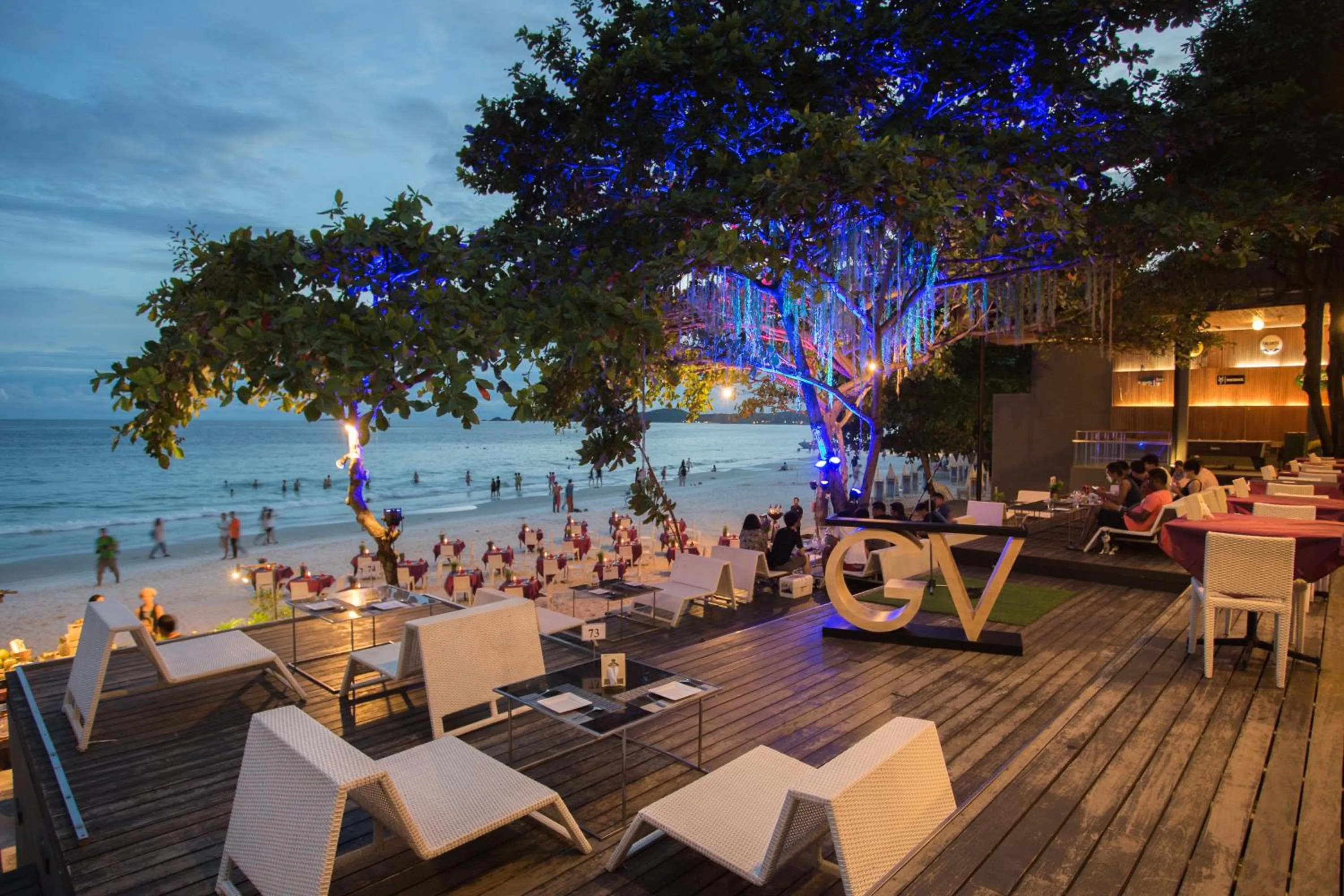 Restaurant/places to eat in Samed Grandview Resort